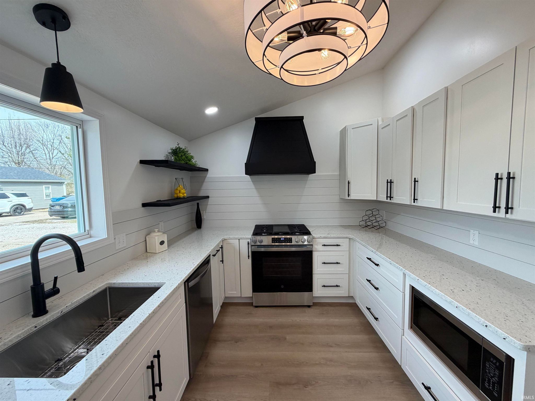 Image of 911 Crockett Street