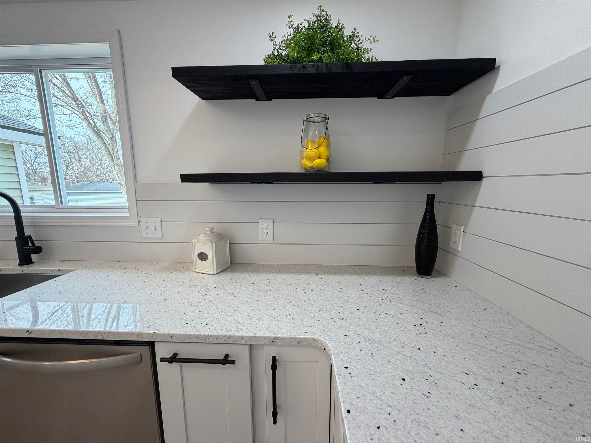 Image of 911 Crockett Street