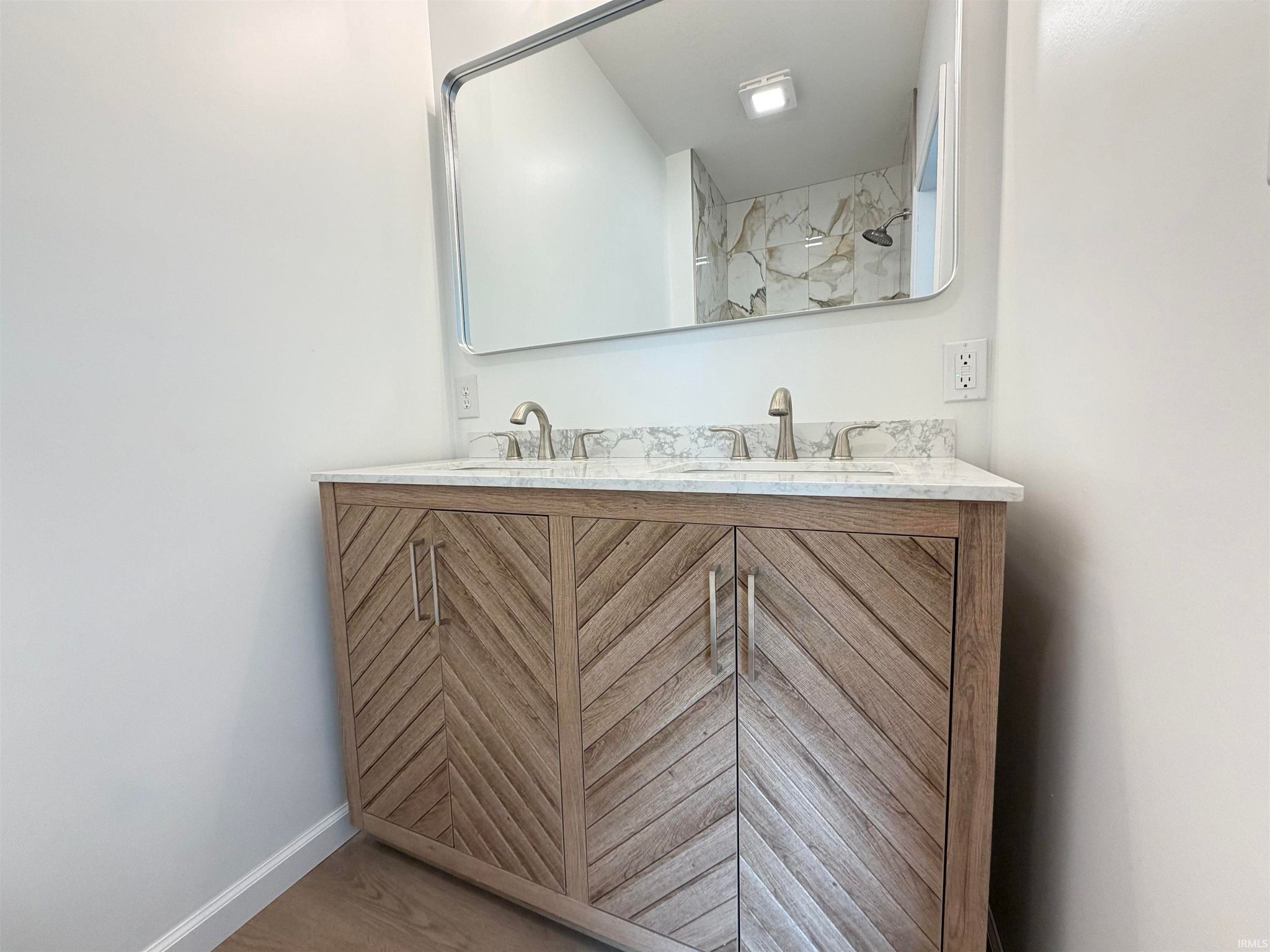 Image of 911 Crockett Street