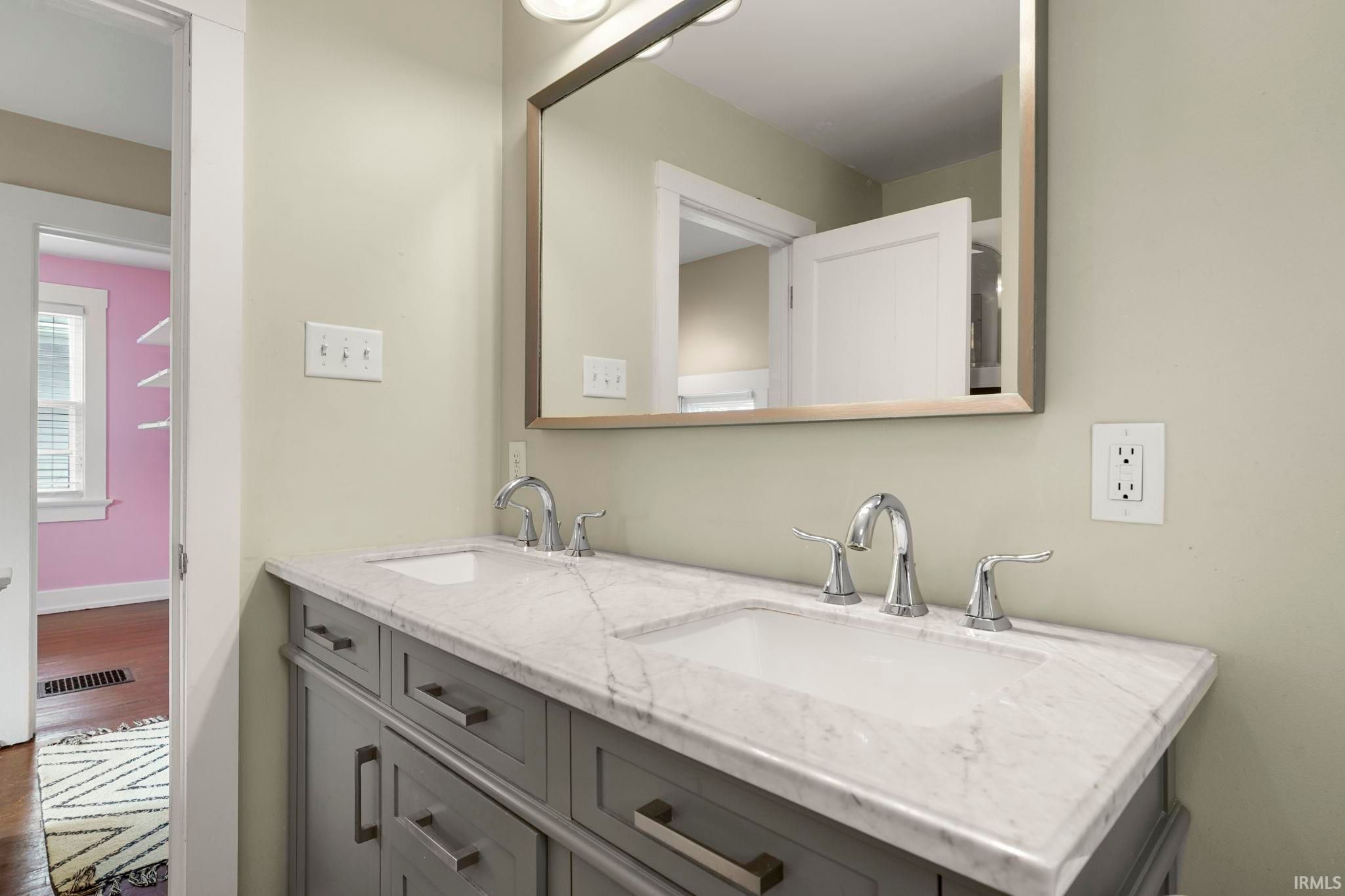 Image of 3918 Fairfield Avenue