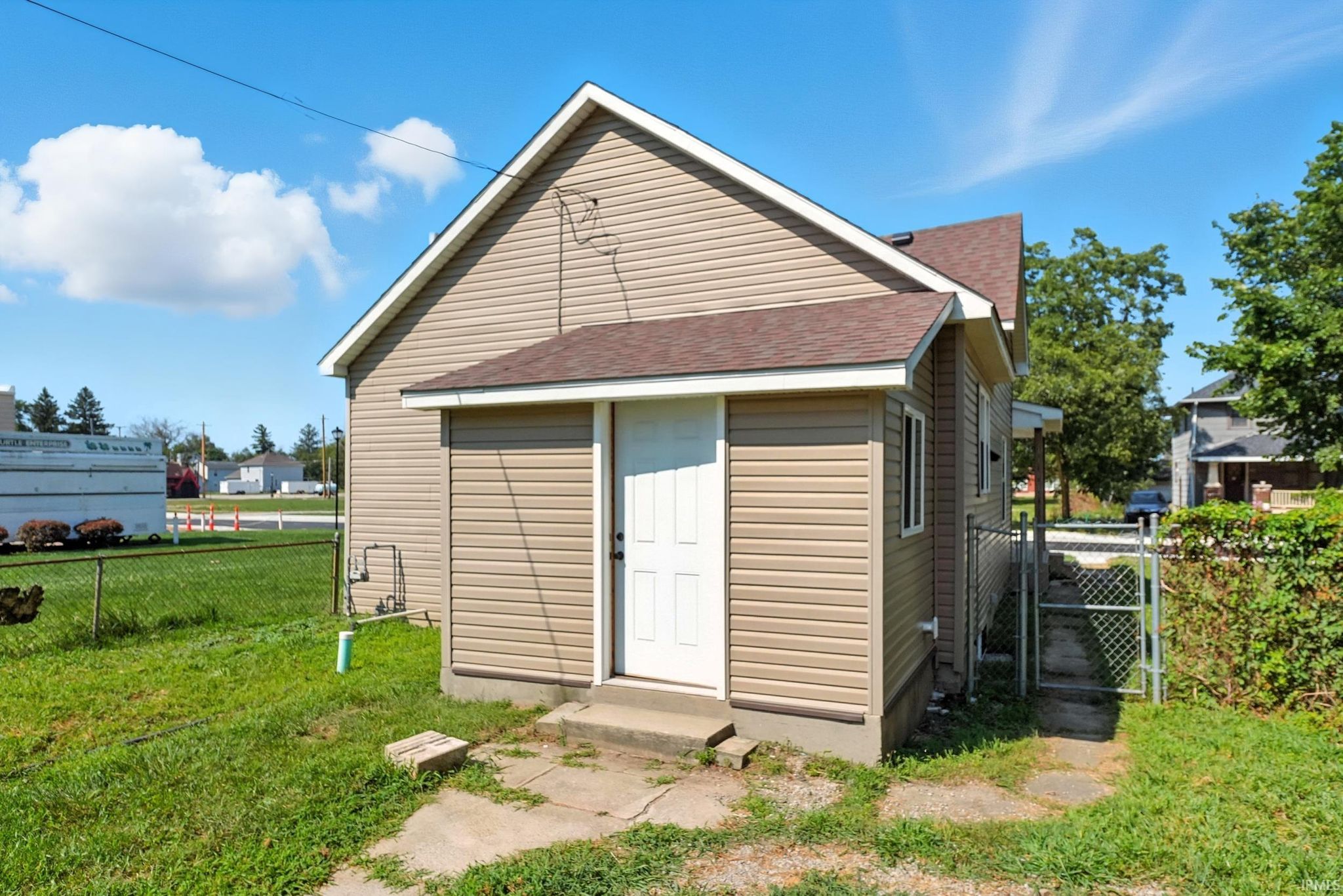 Image of 2611 S Anthony Boulevard