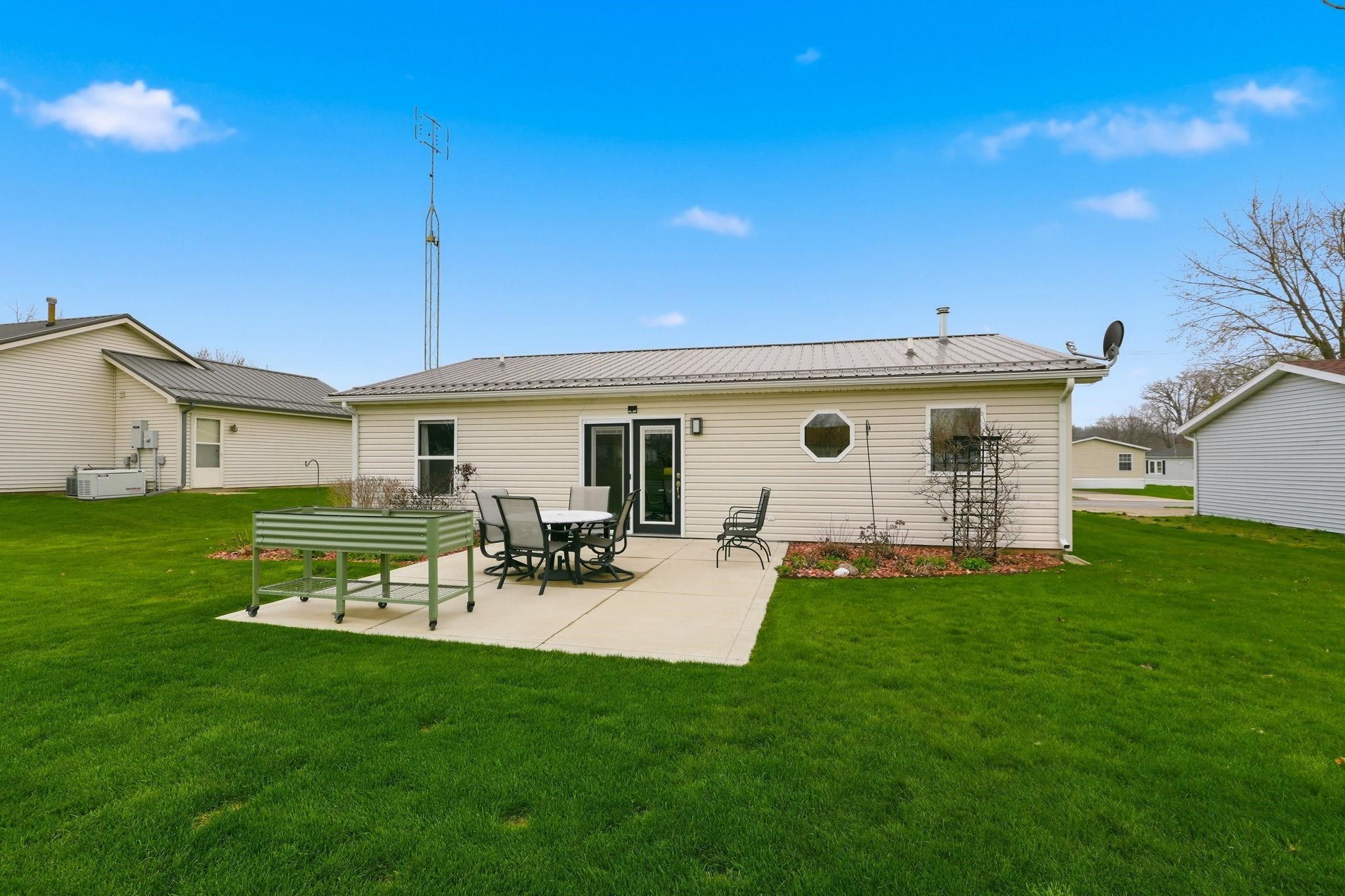 Image of 412 N McKinley Street