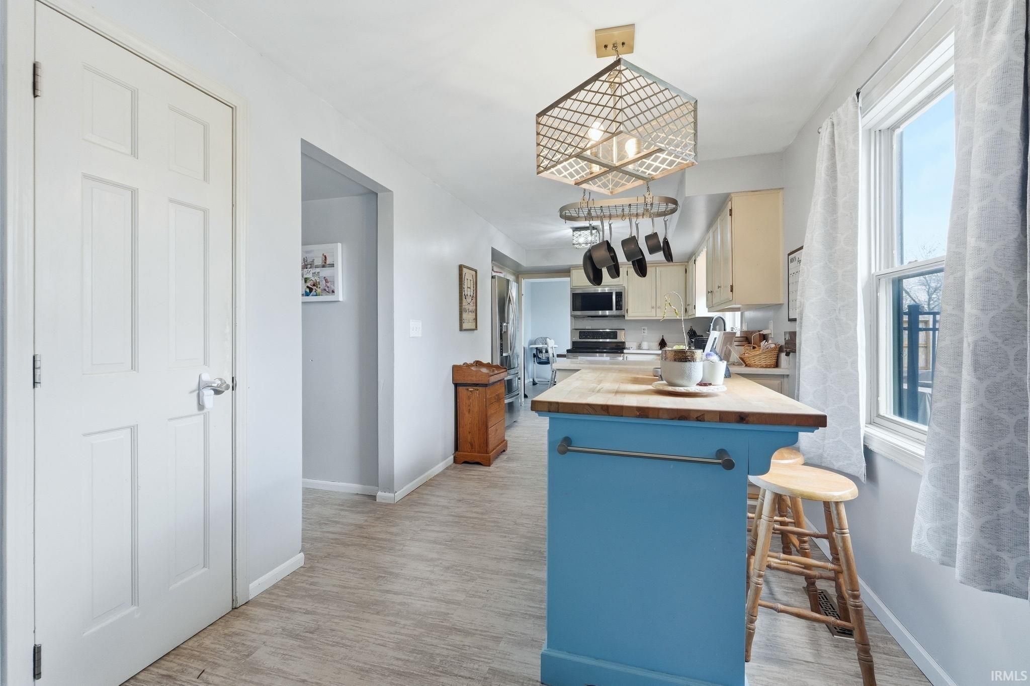 Image of 1404 Davidson Court