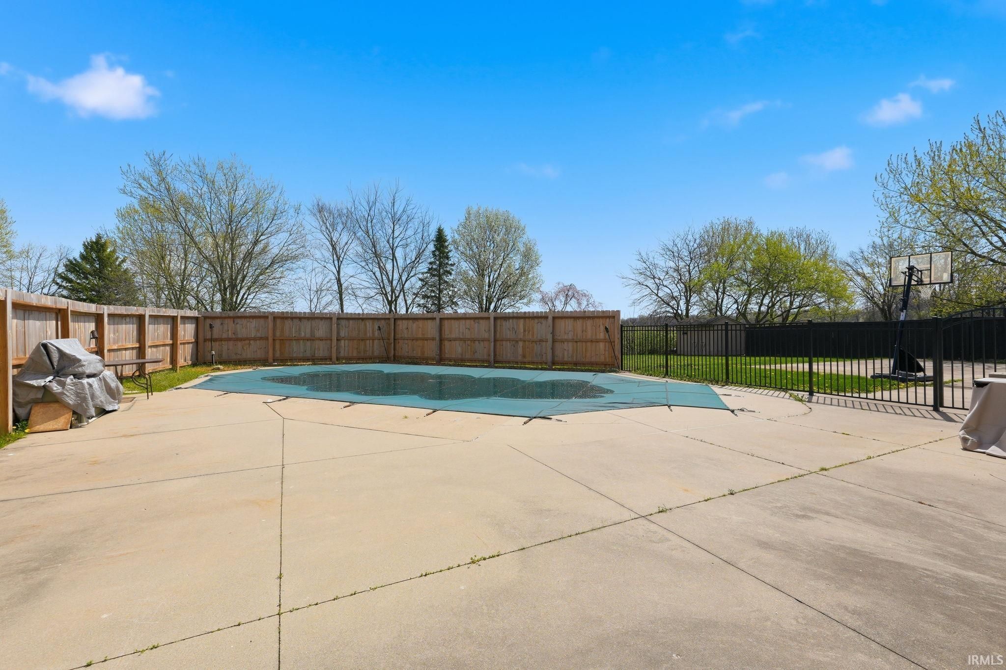 Image of 1404 Davidson Court