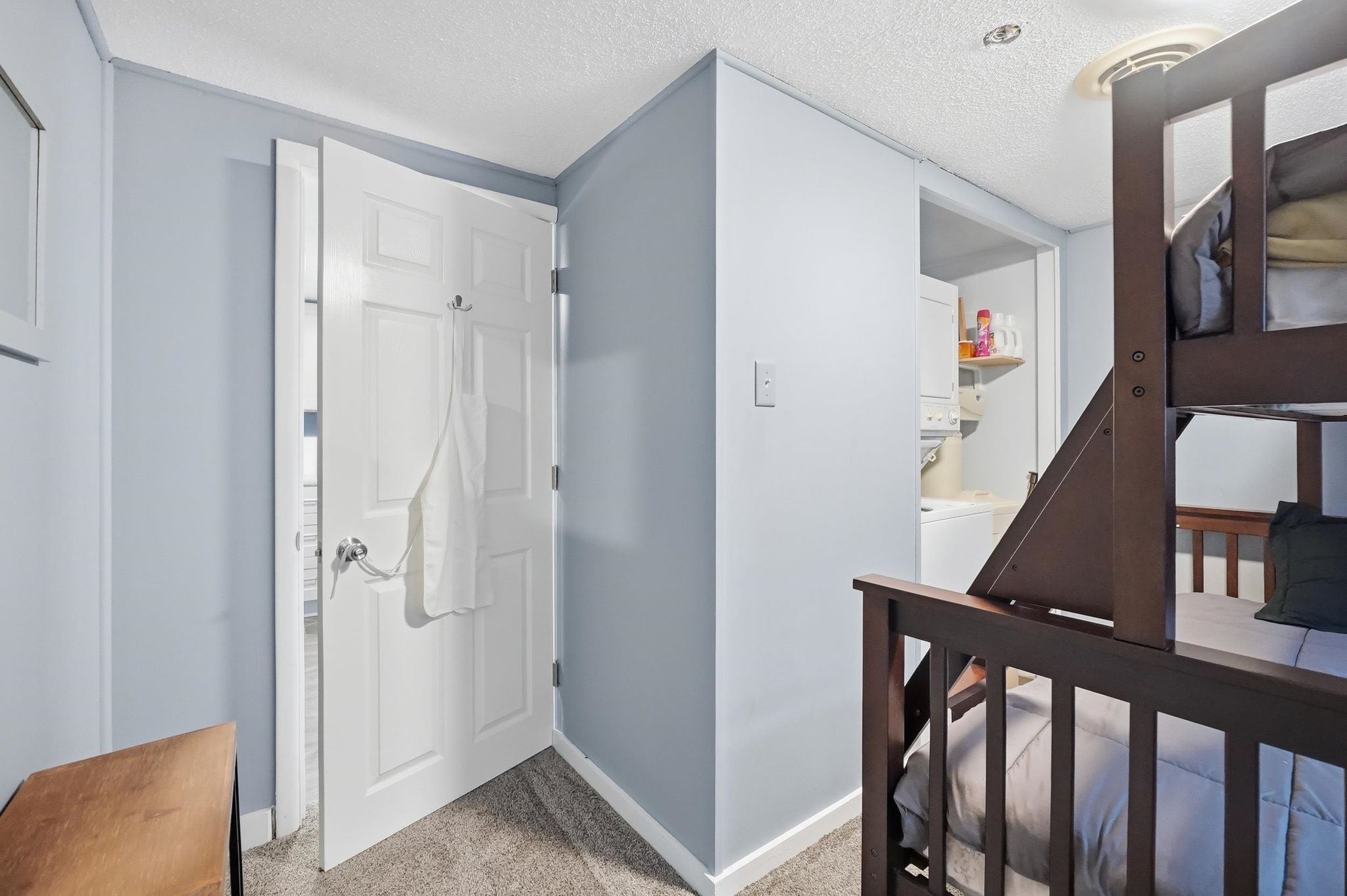 Image of 6910 N 925 East