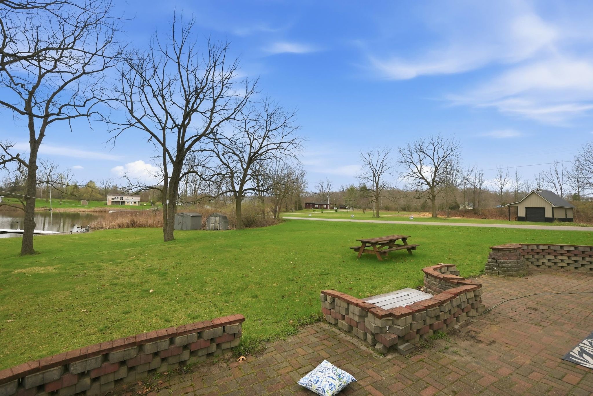 Image of 6910 N 925 East