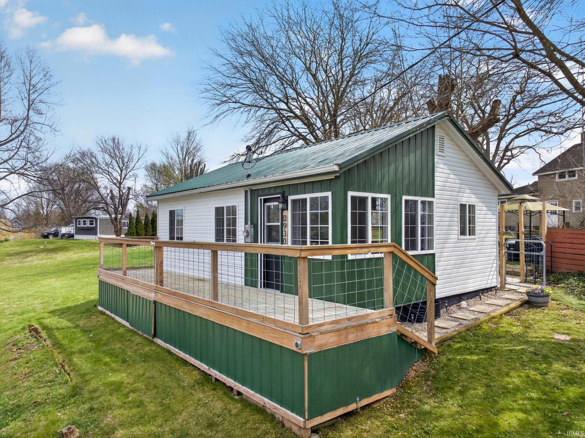 Image of 930 w 590 s Messick Lk