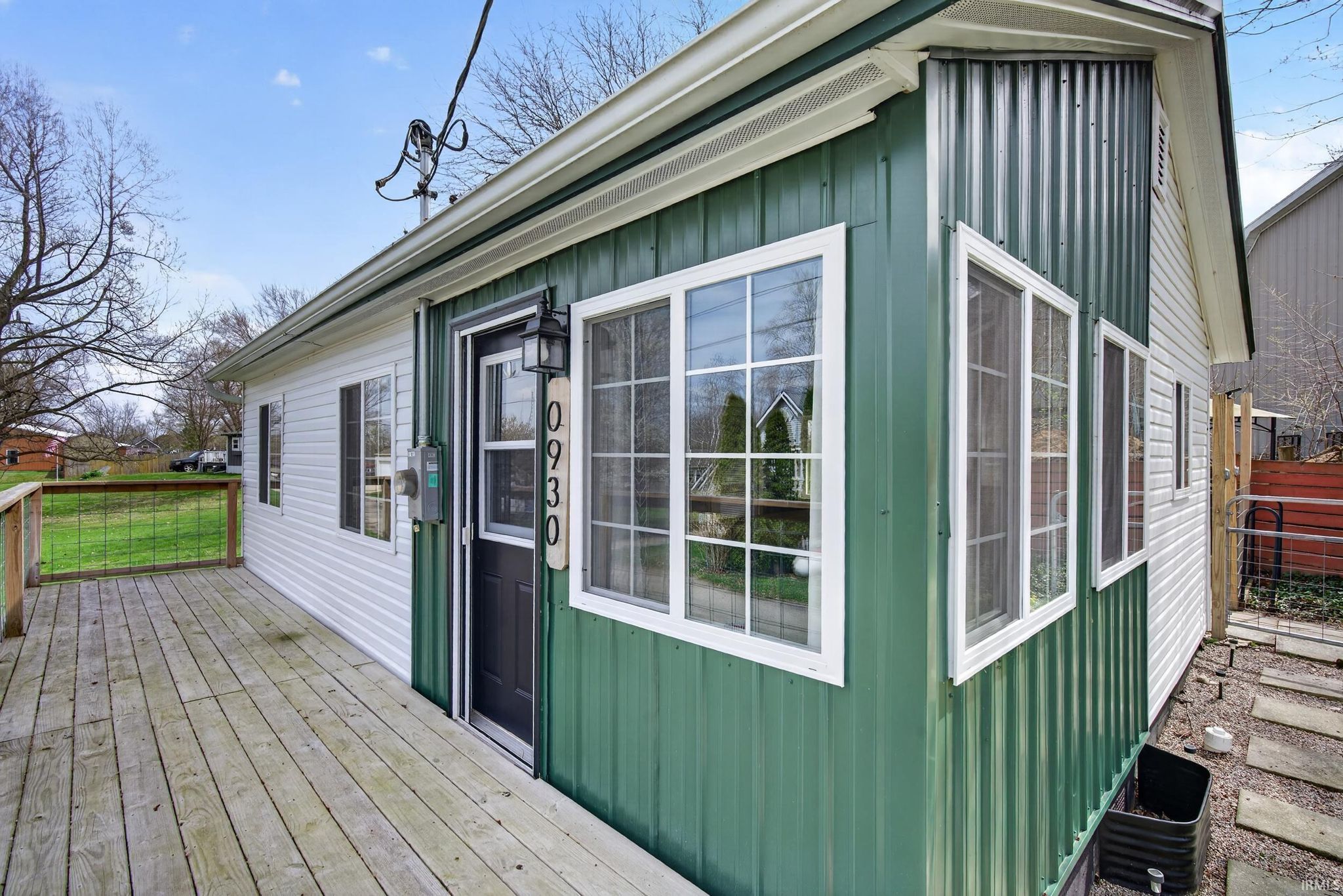 Image of 930 w 590 s Messick Lk