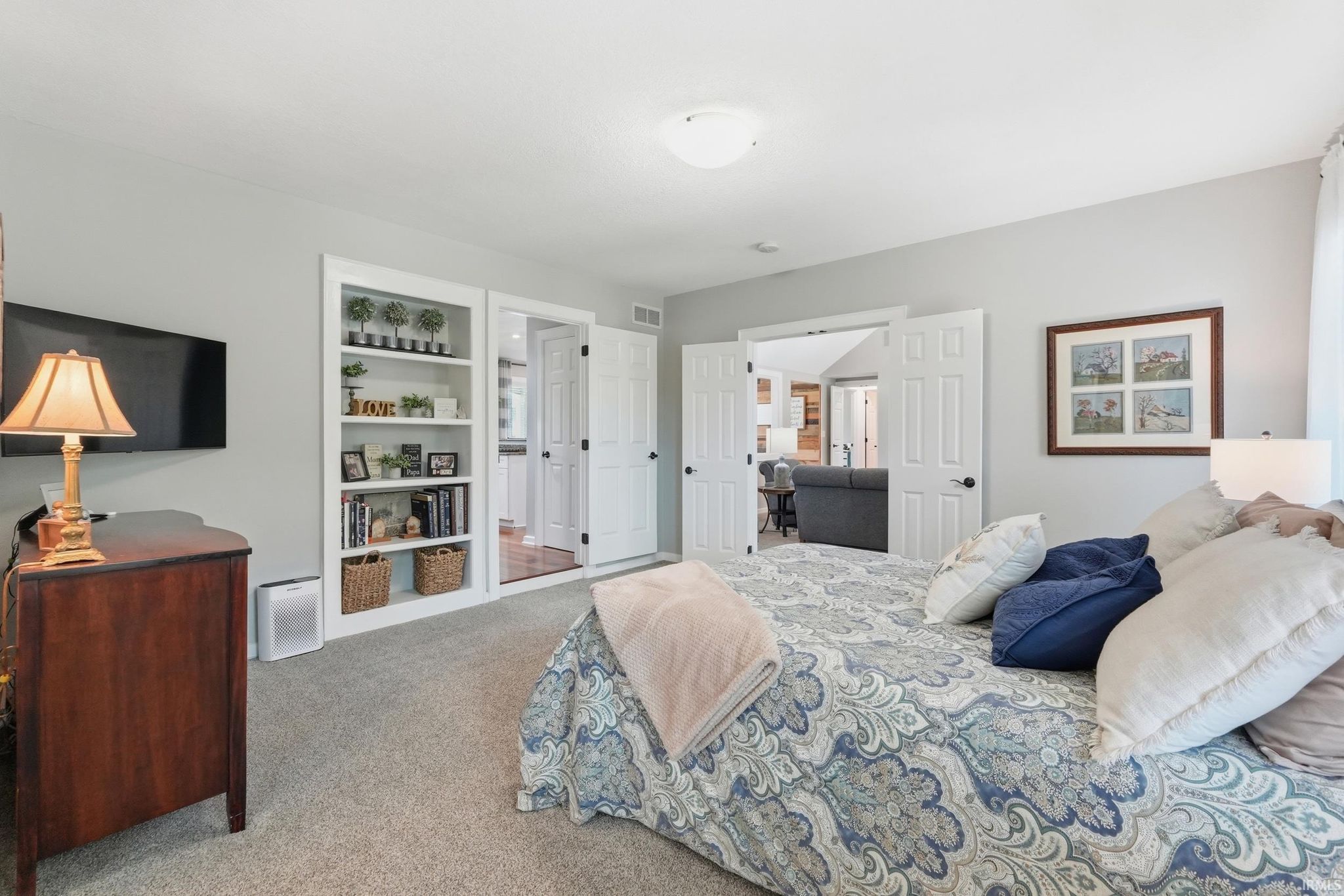 Image of 2406 Windsong Court