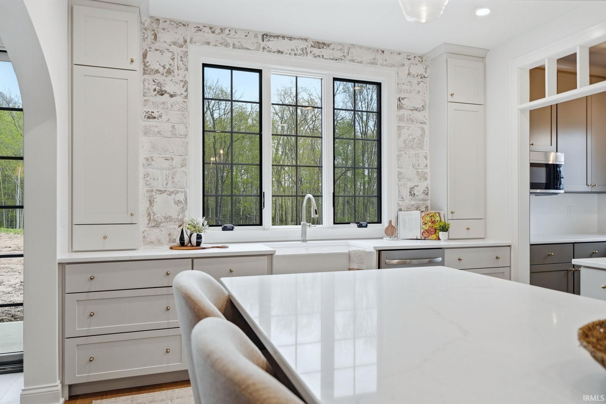 Image of 4372 Veritas Boulevard