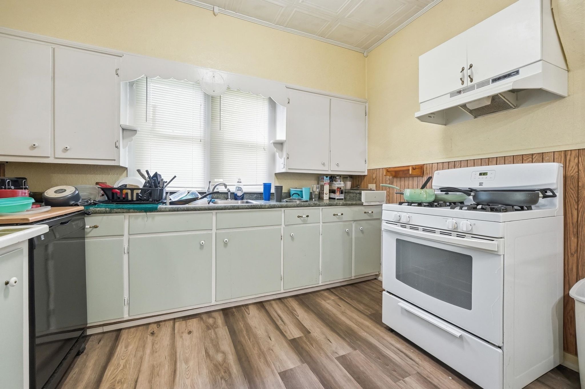 Image of 127 N Kinney