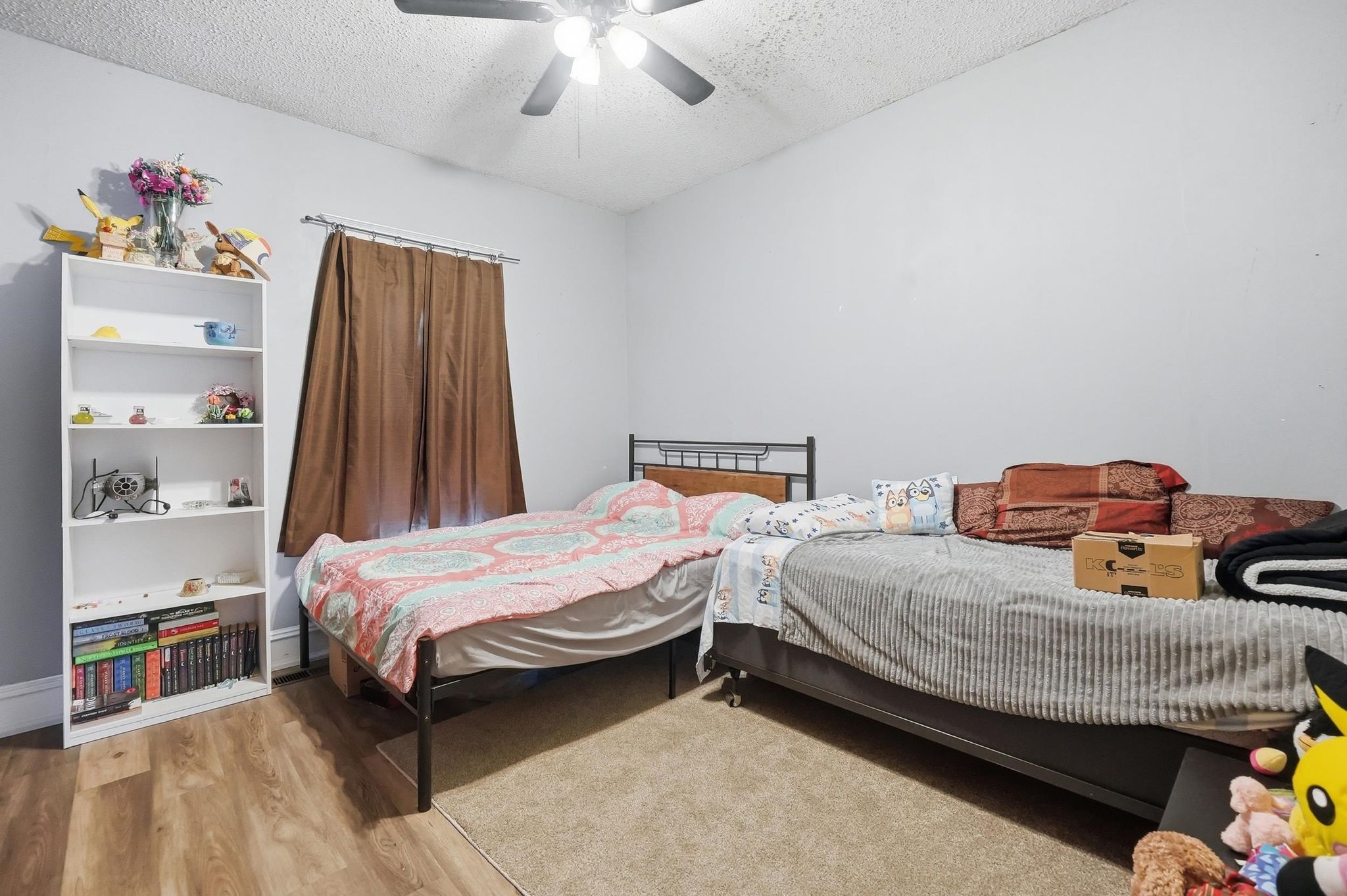 Image of 127 N Kinney
