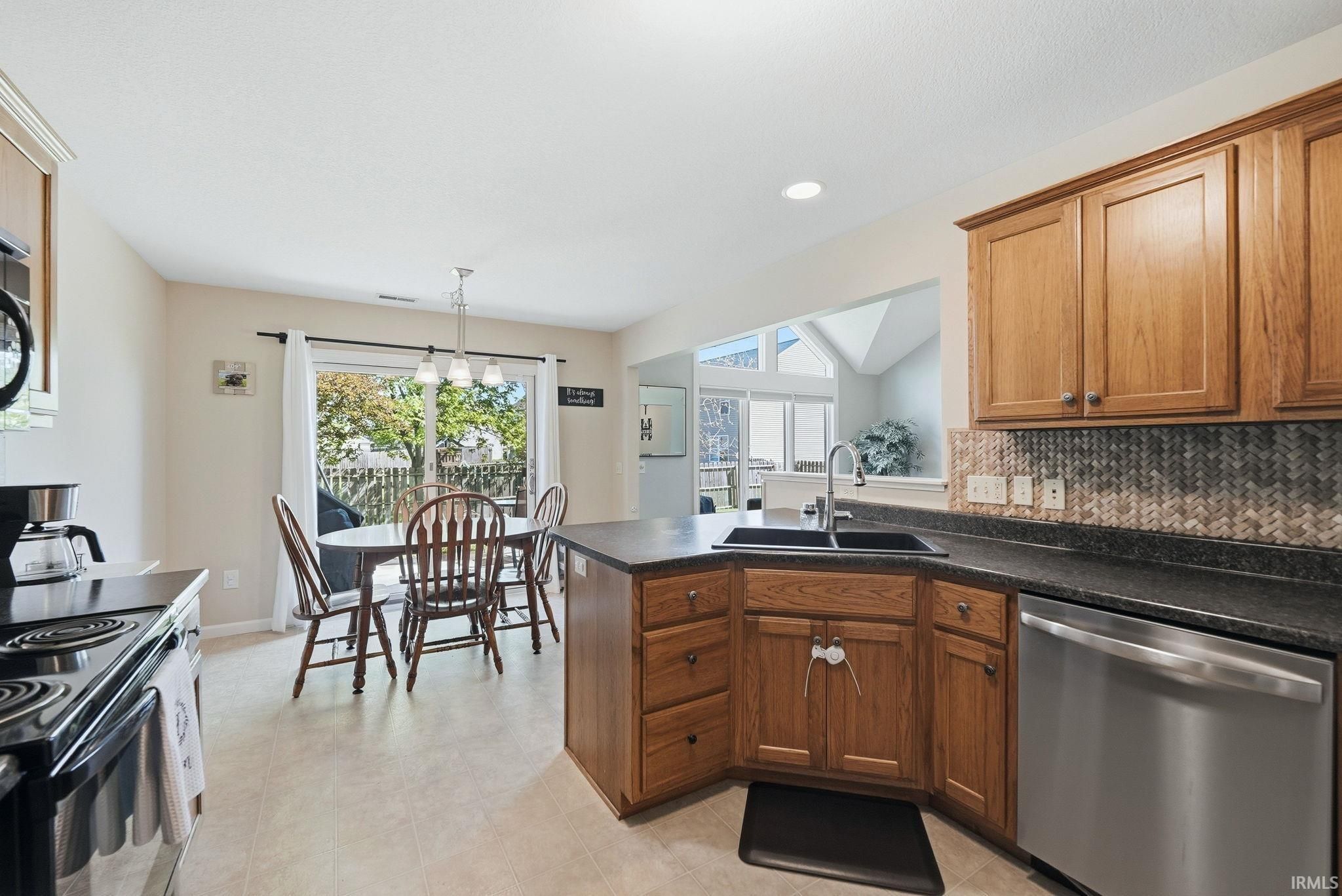 Image of 2910 Marguerite Drive