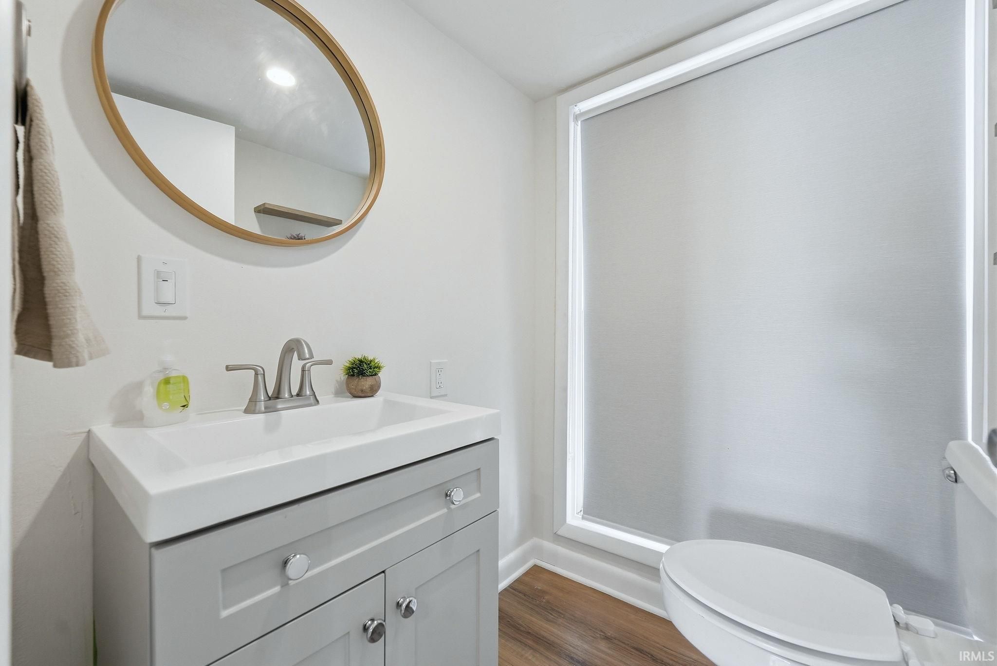 Image of 410 E 7th Street