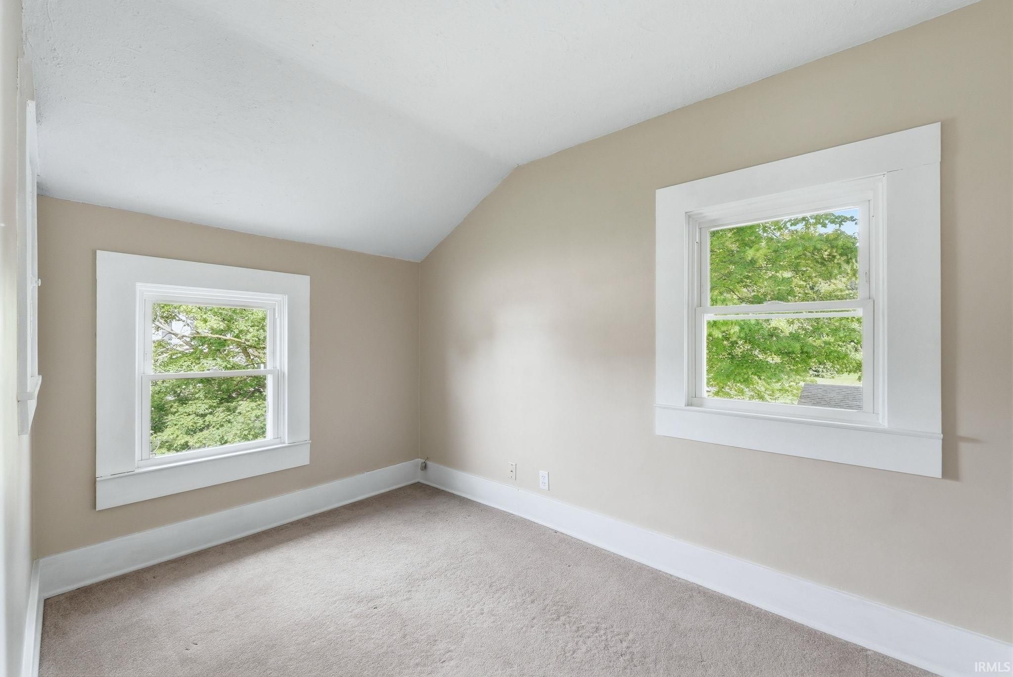 Image of 410 E 7th Street