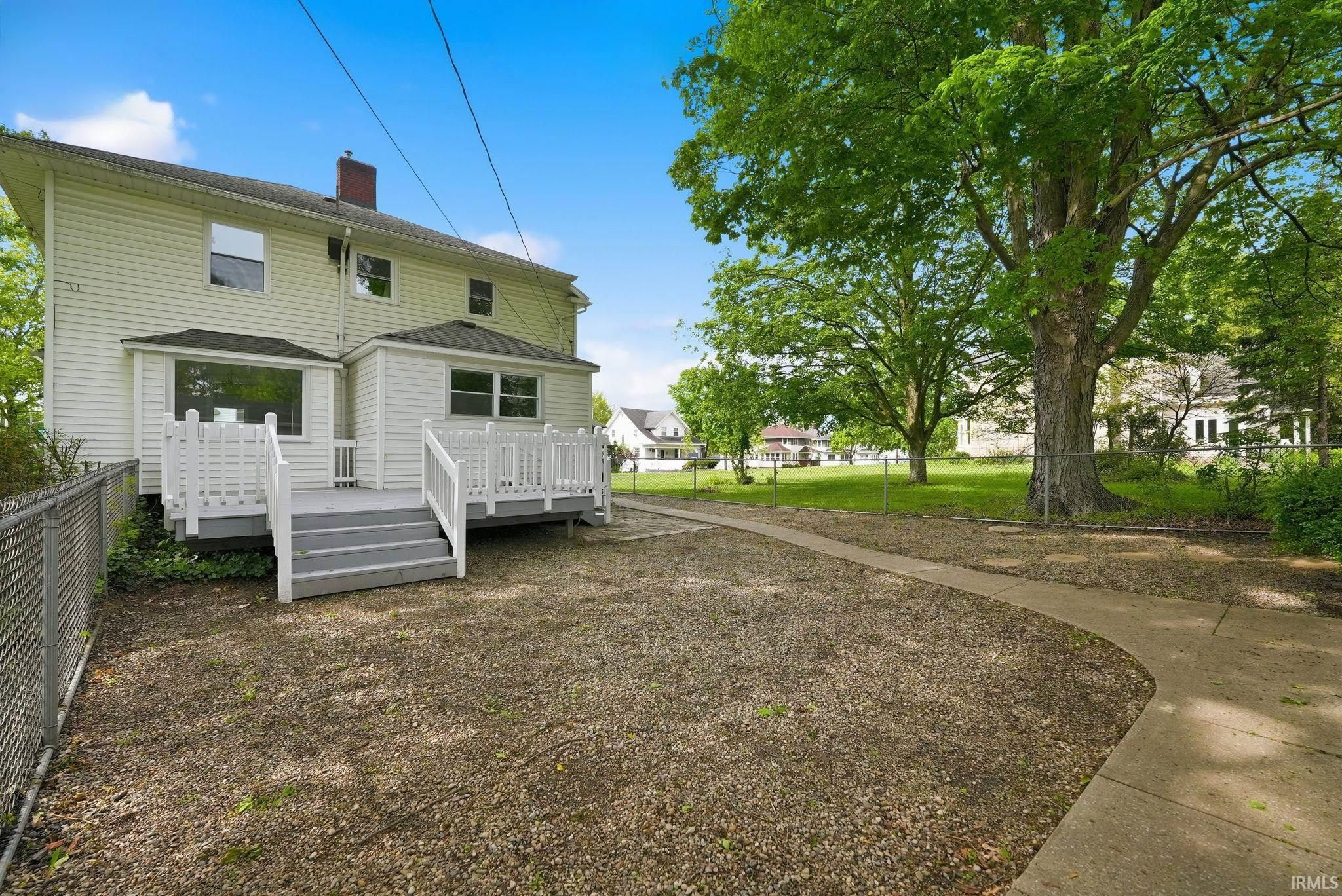 Image of 410 E 7th Street