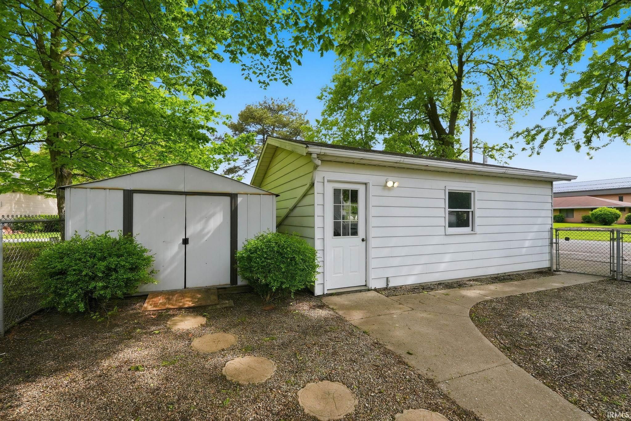 Image of 410 E 7th Street