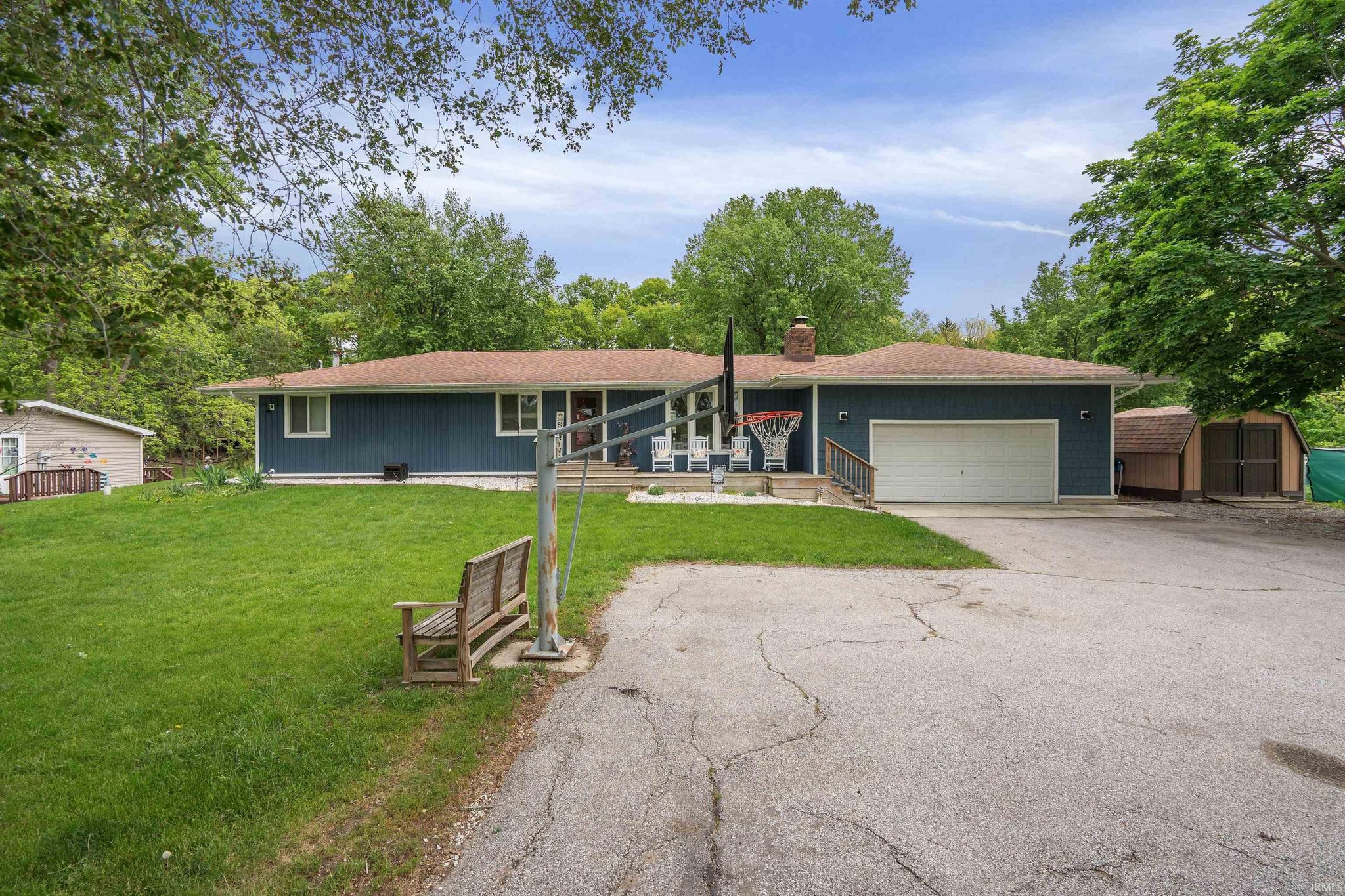 11128 N QUIET WATER Road