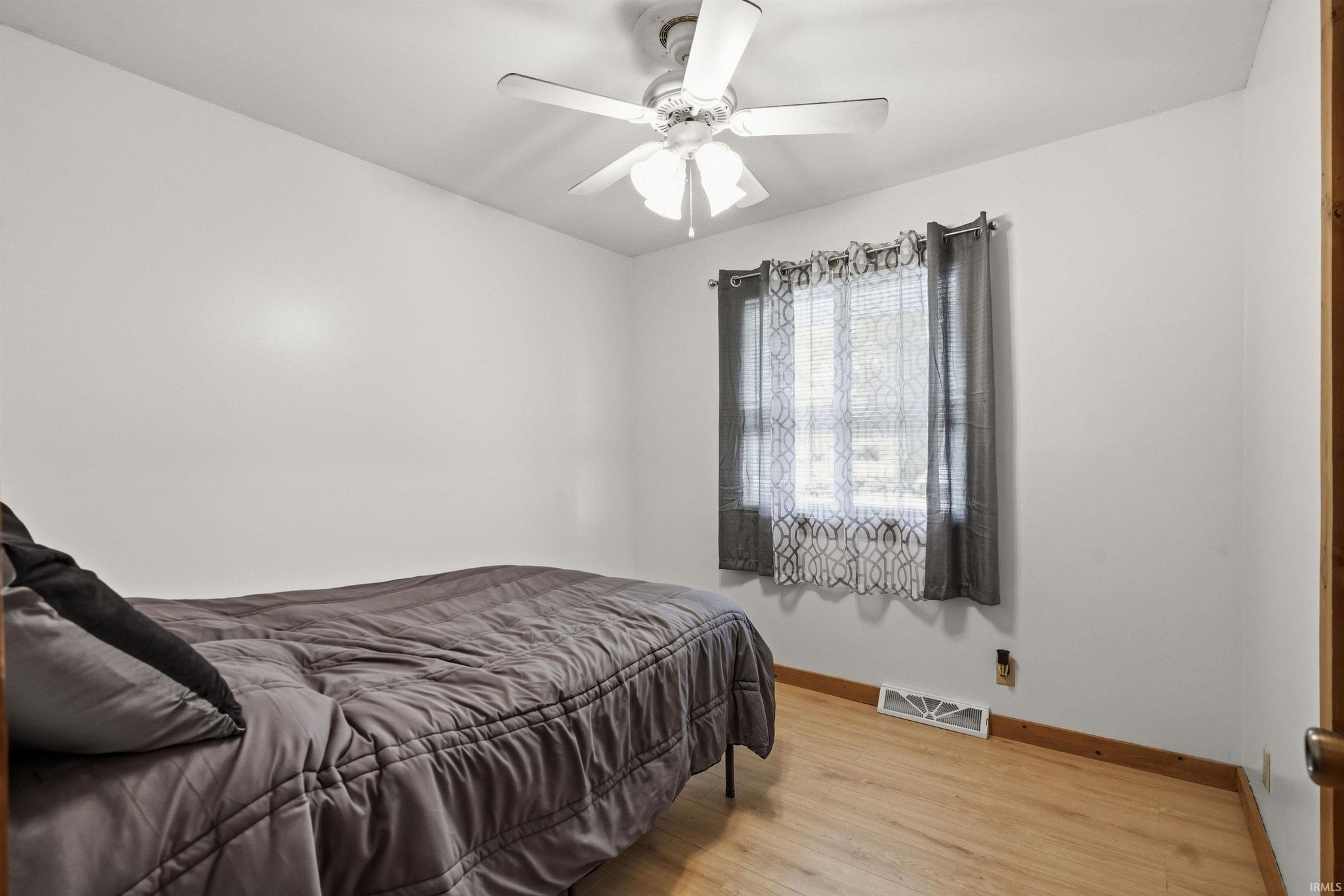 Image of 11128 N QUIET WATER Road