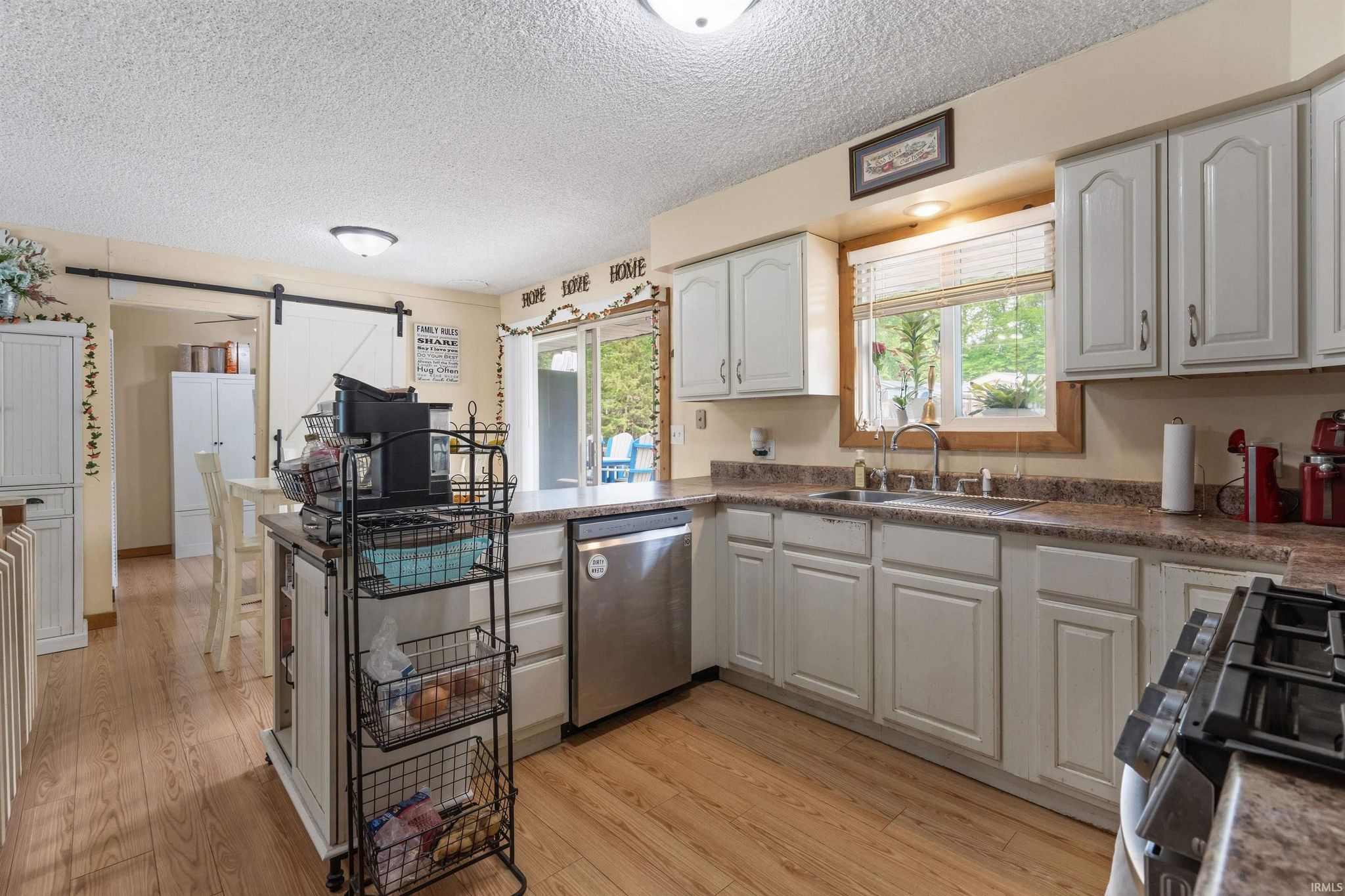 Image of 11128 N QUIET WATER Road