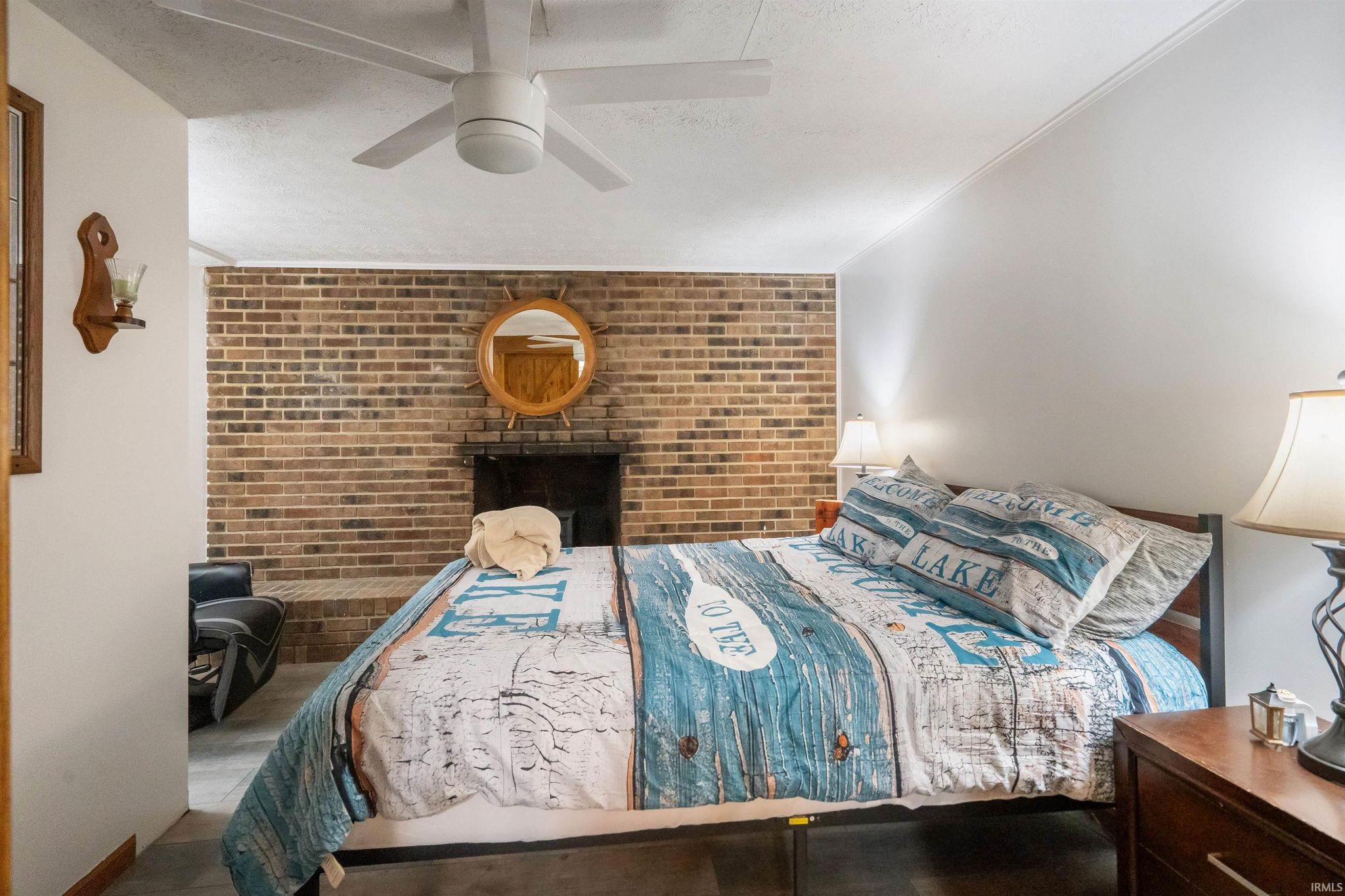 Image of 11128 N QUIET WATER Road