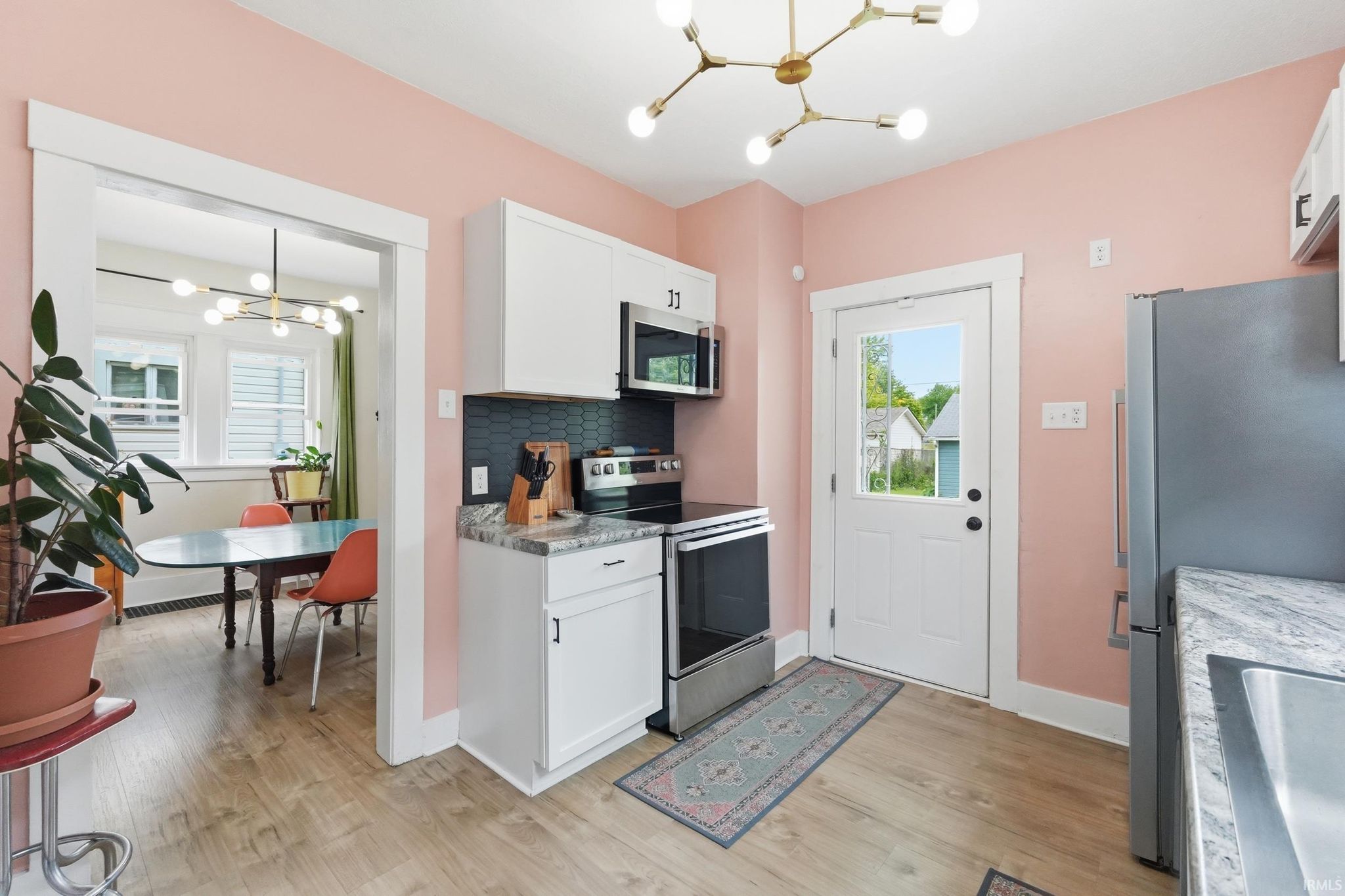 Image of 730 Archer Avenue