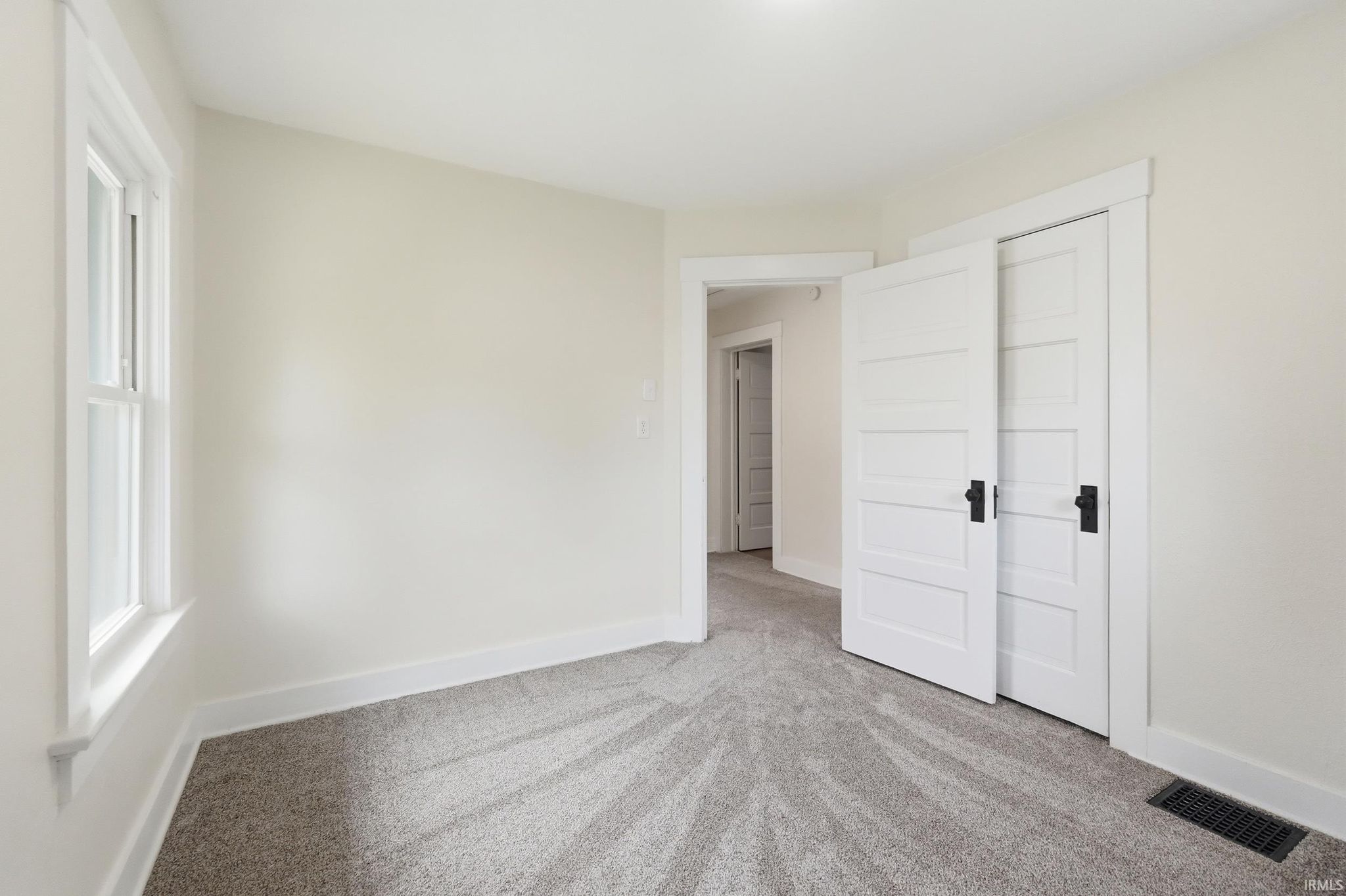 Image of 730 Archer Avenue