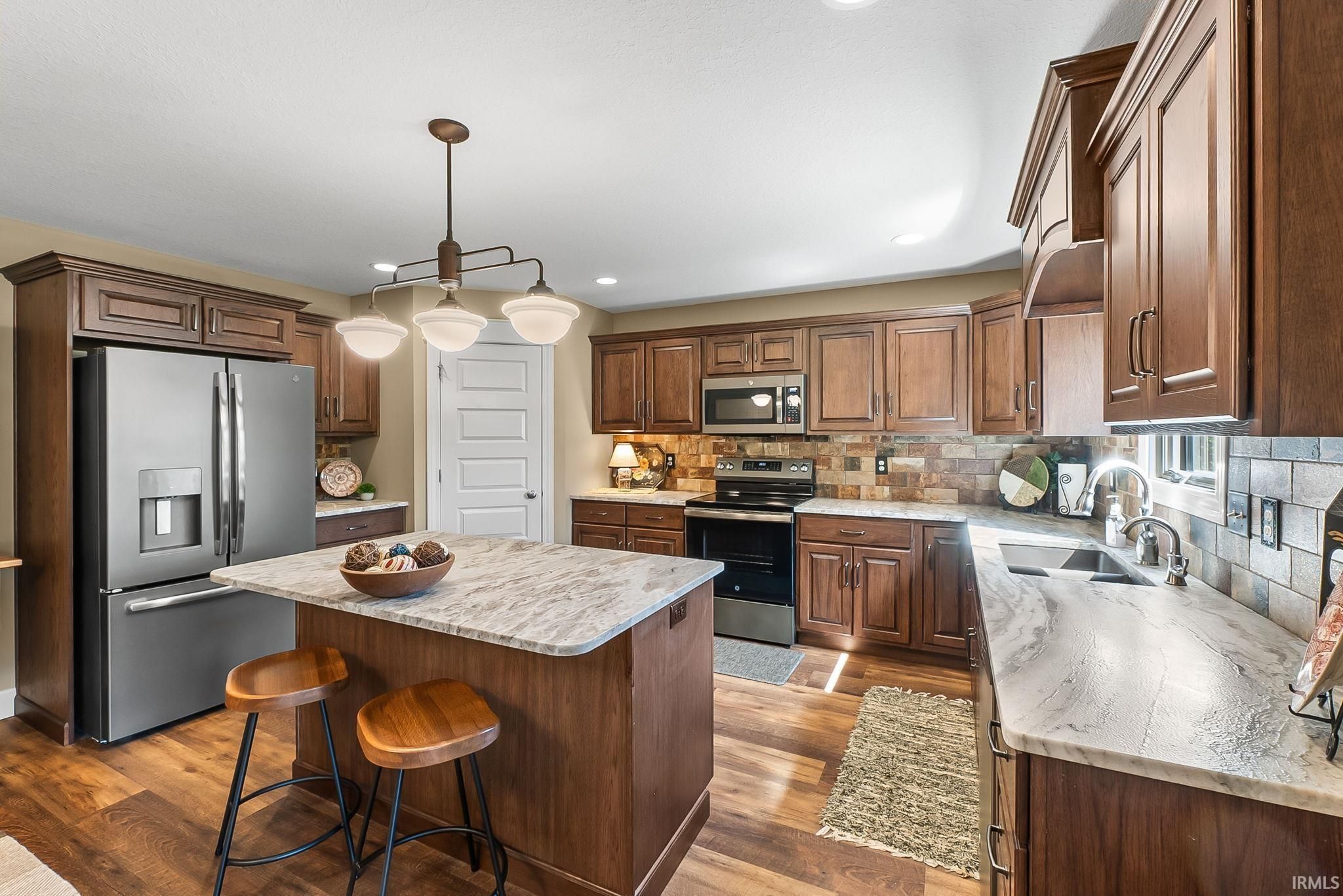 Image of 18736 Roselle Cove
