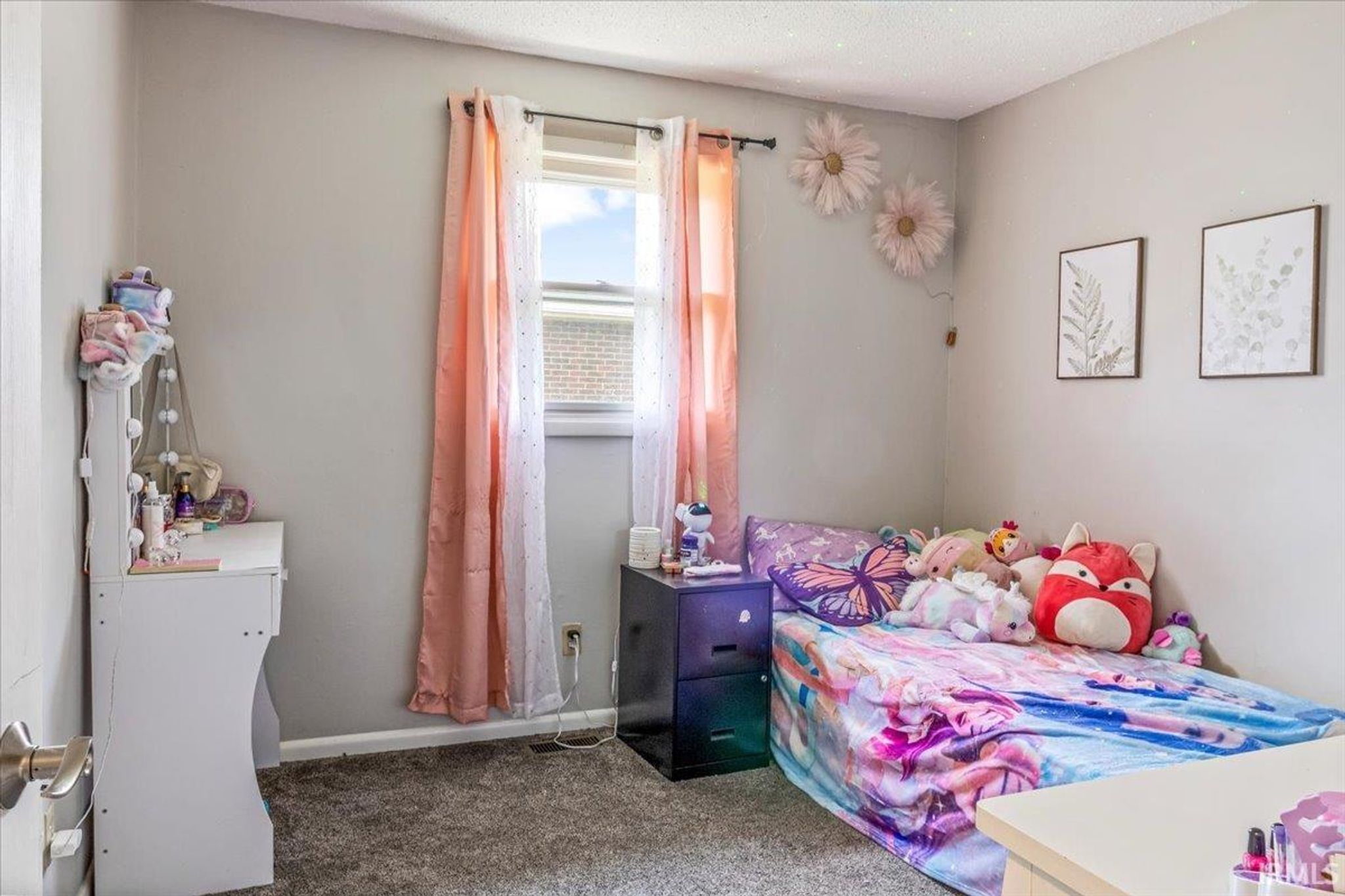 Image of 3400 Hampton Court