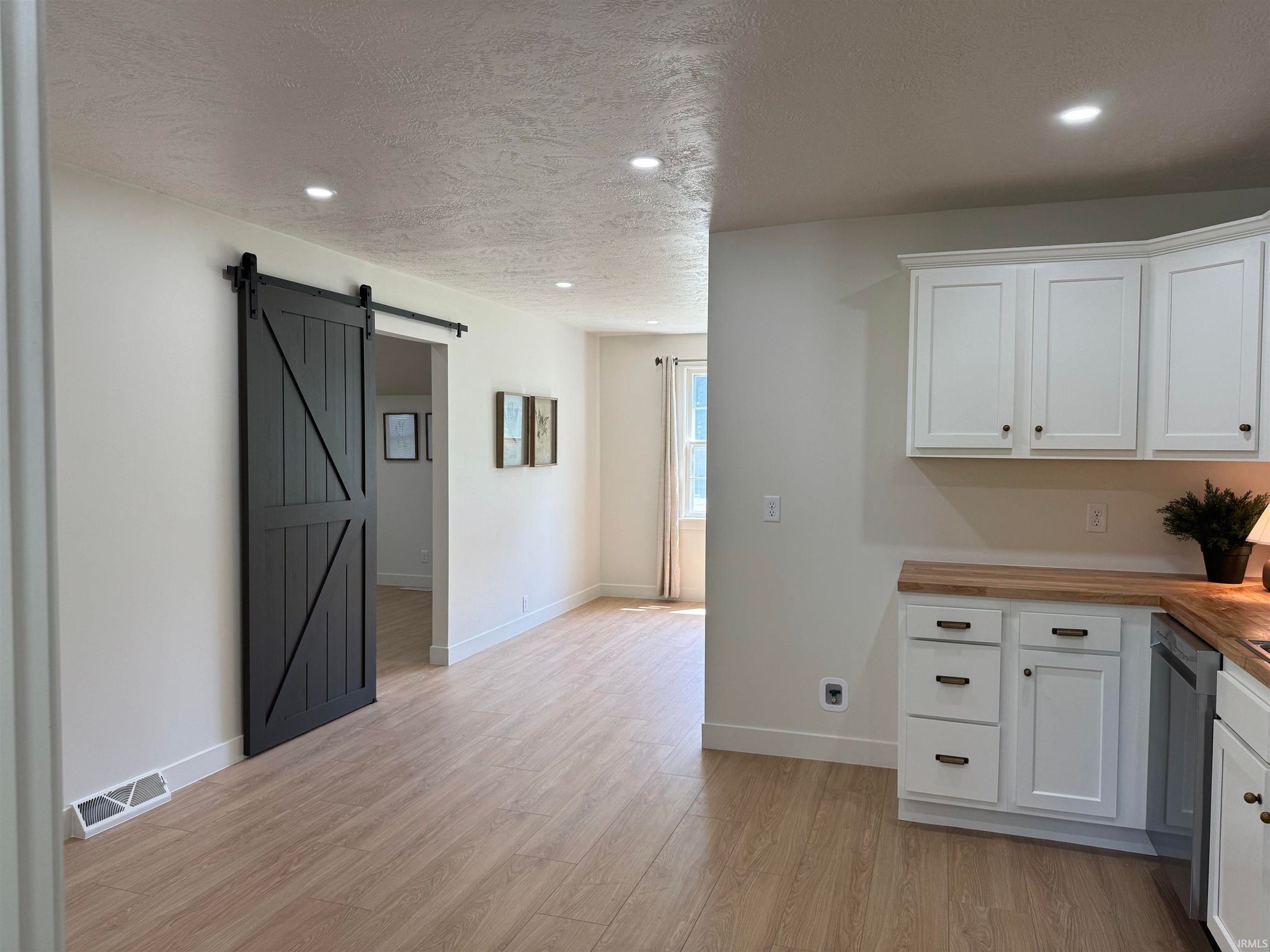 Image of 156 S Miller Avenue