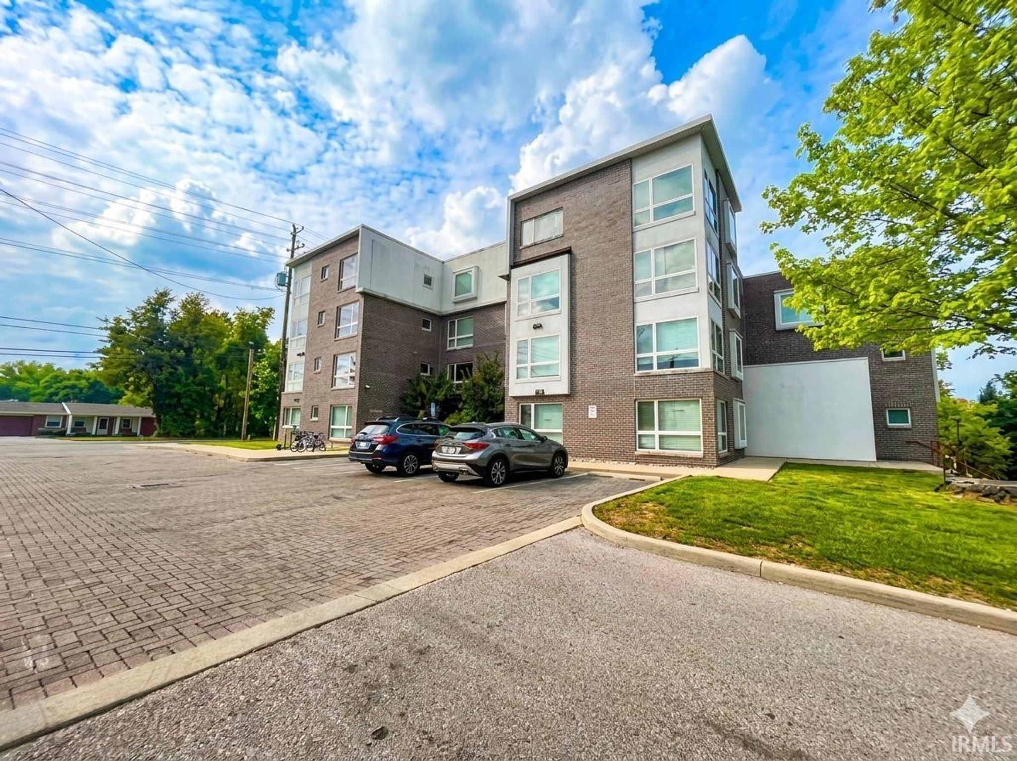Image of 604 N Smith Road