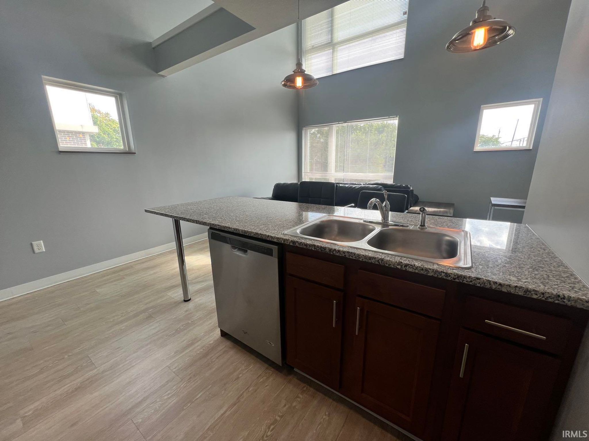 Image of 604 N Smith Road