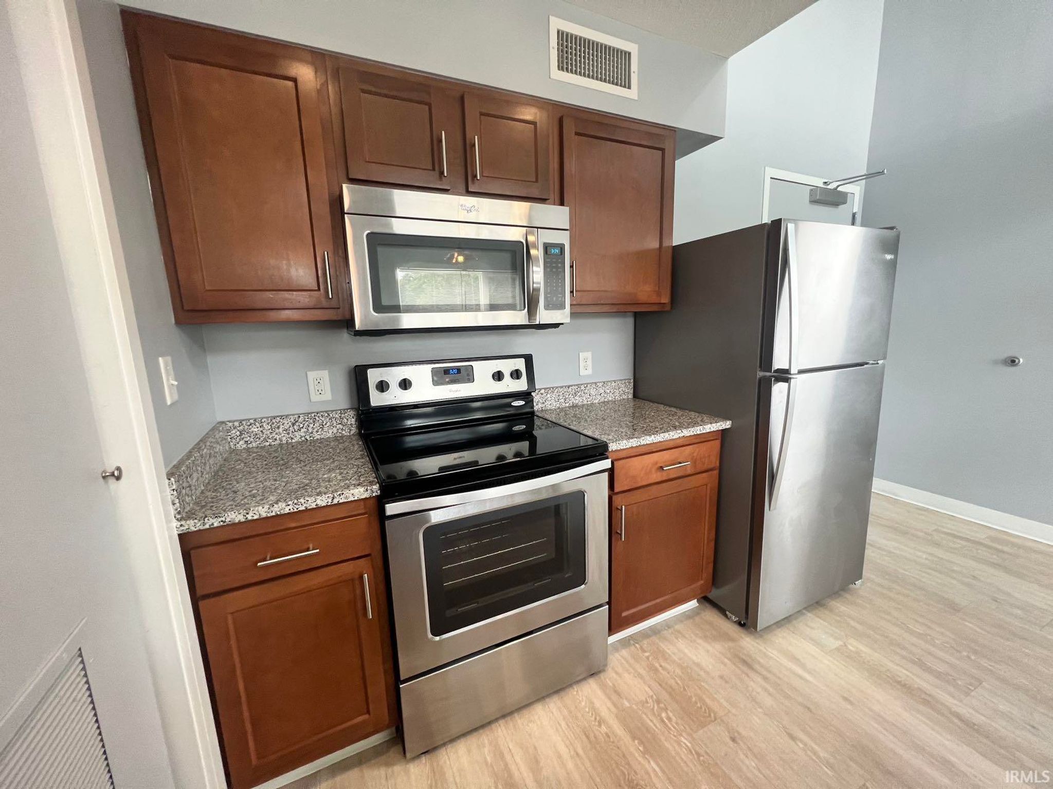Image of 604 N Smith Road