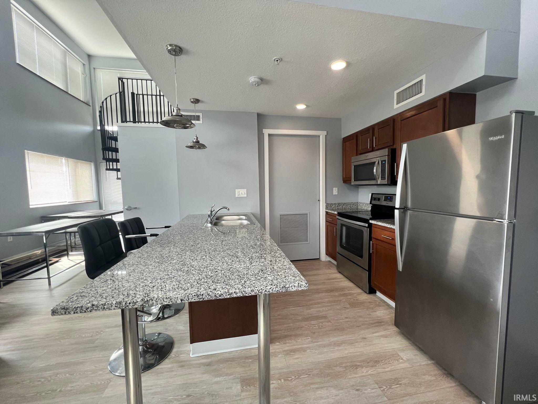 Image of 604 N Smith Road