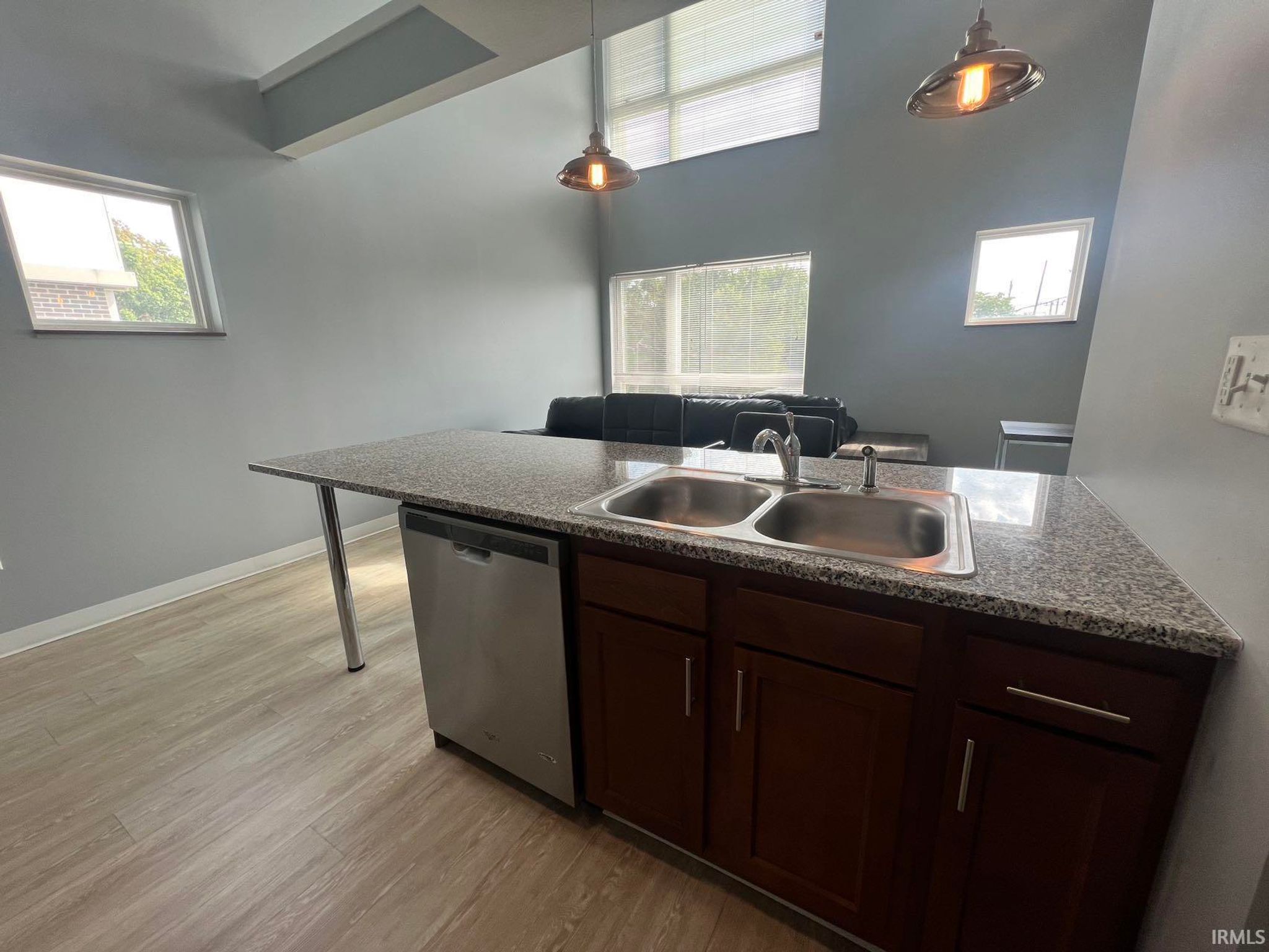 Image of 604 N Smith Road