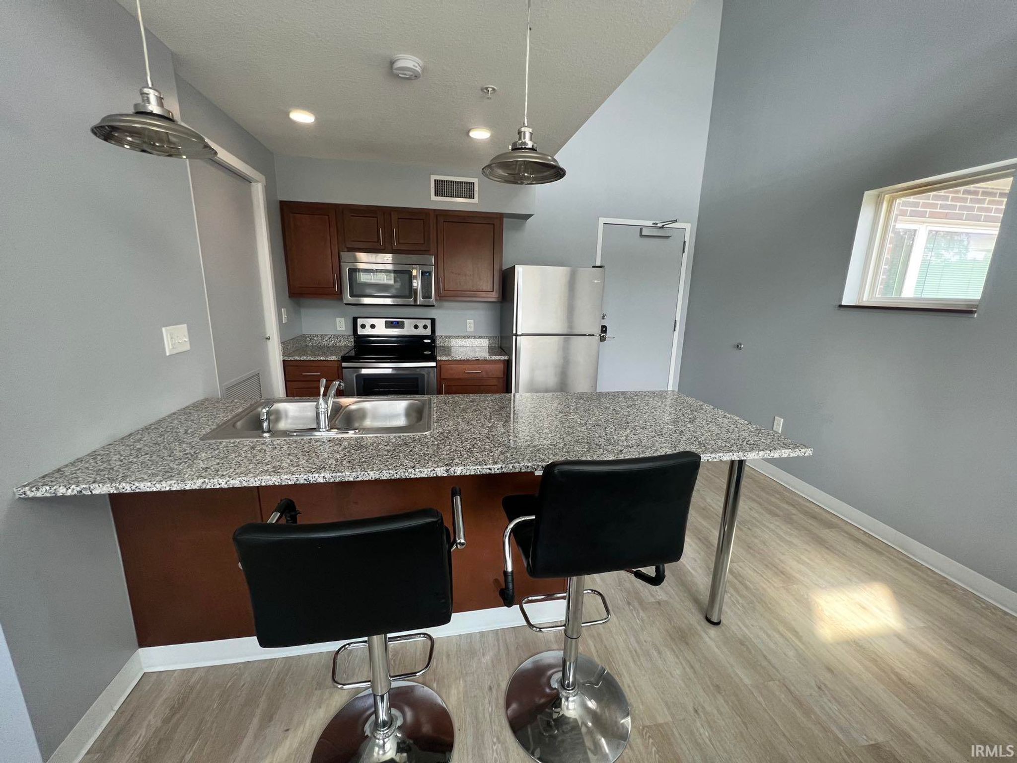 Image of 604 N Smith Road