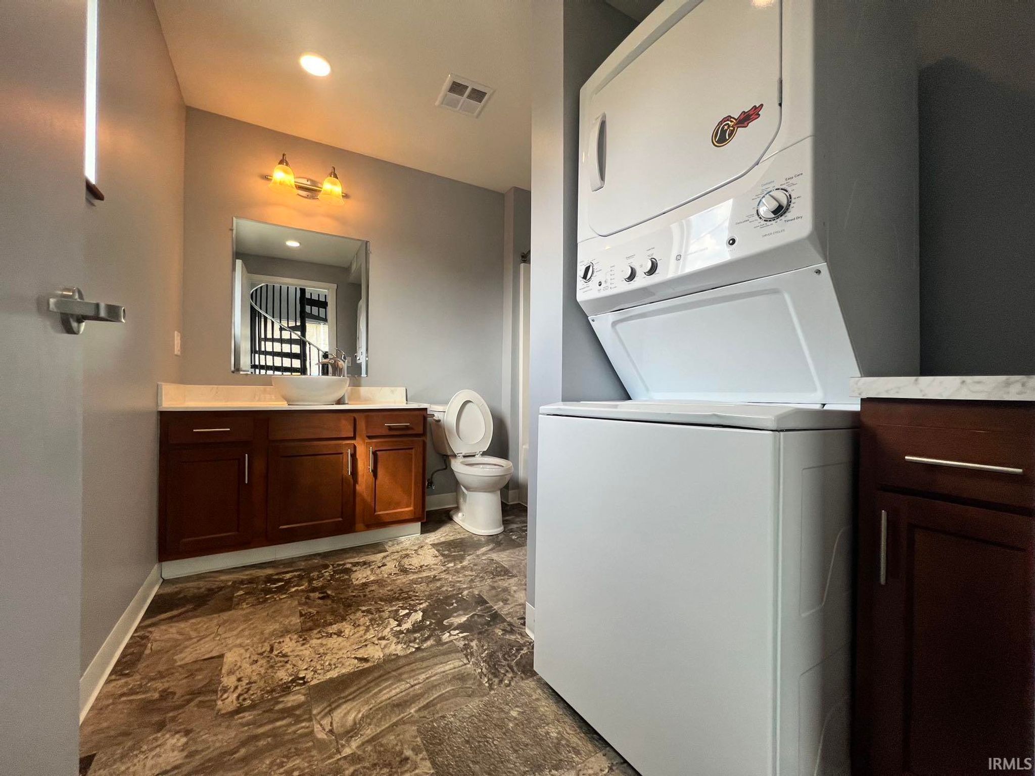 Image of 604 N Smith Road