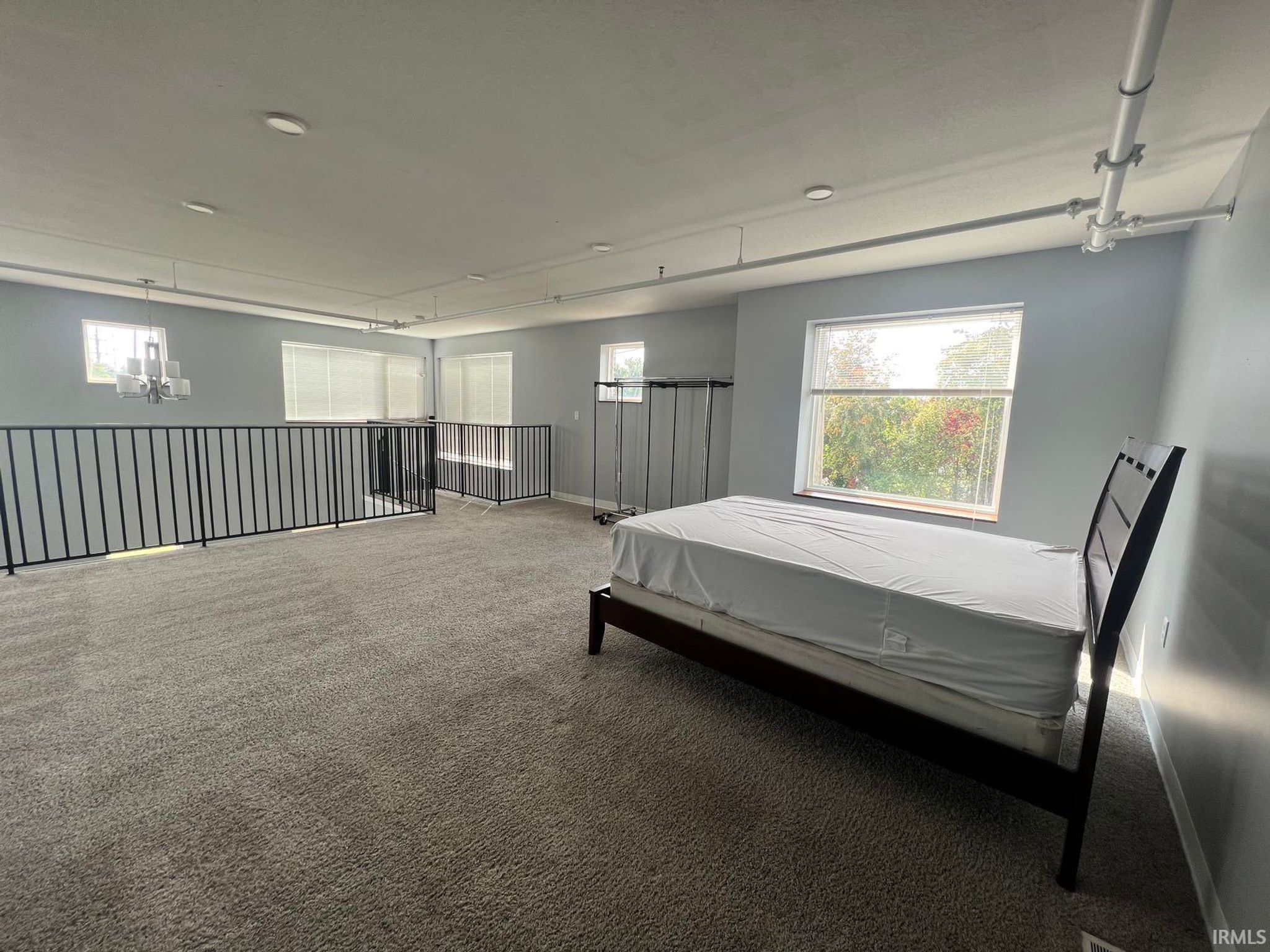 Image of 604 N Smith Road