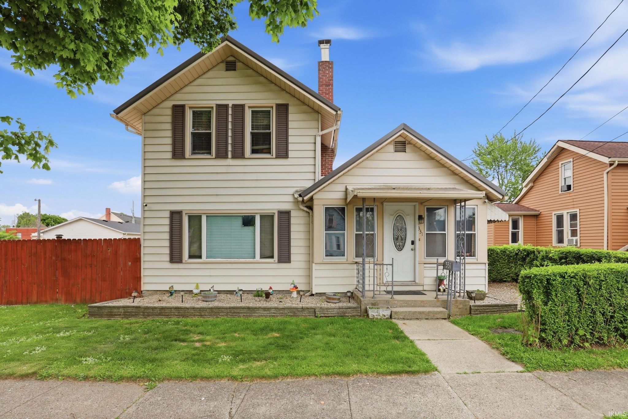 331 W 2nd Street 331 W 2nd Street