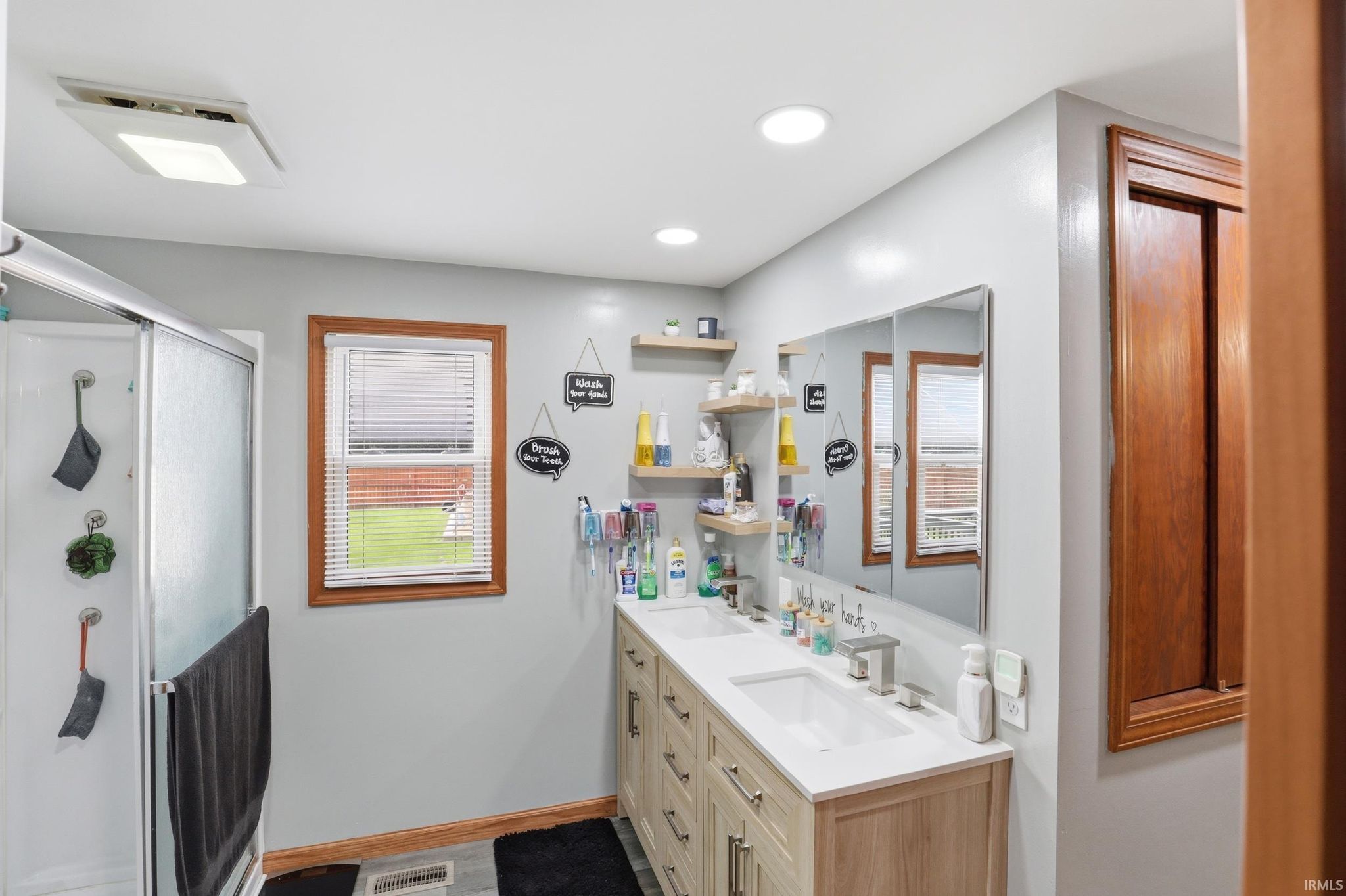 Image of 331 W 2nd Street