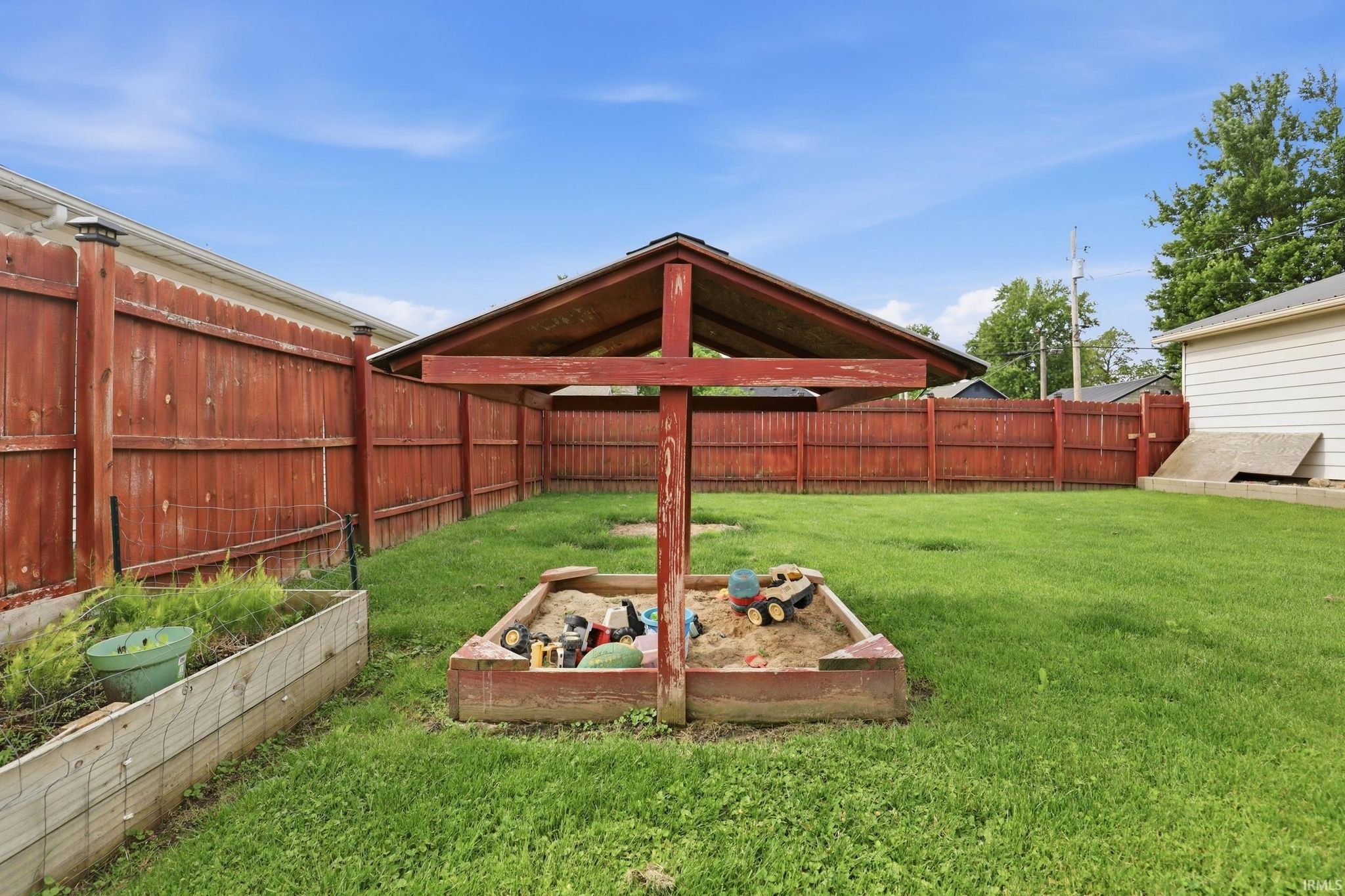 Image of 331 W 2nd Street