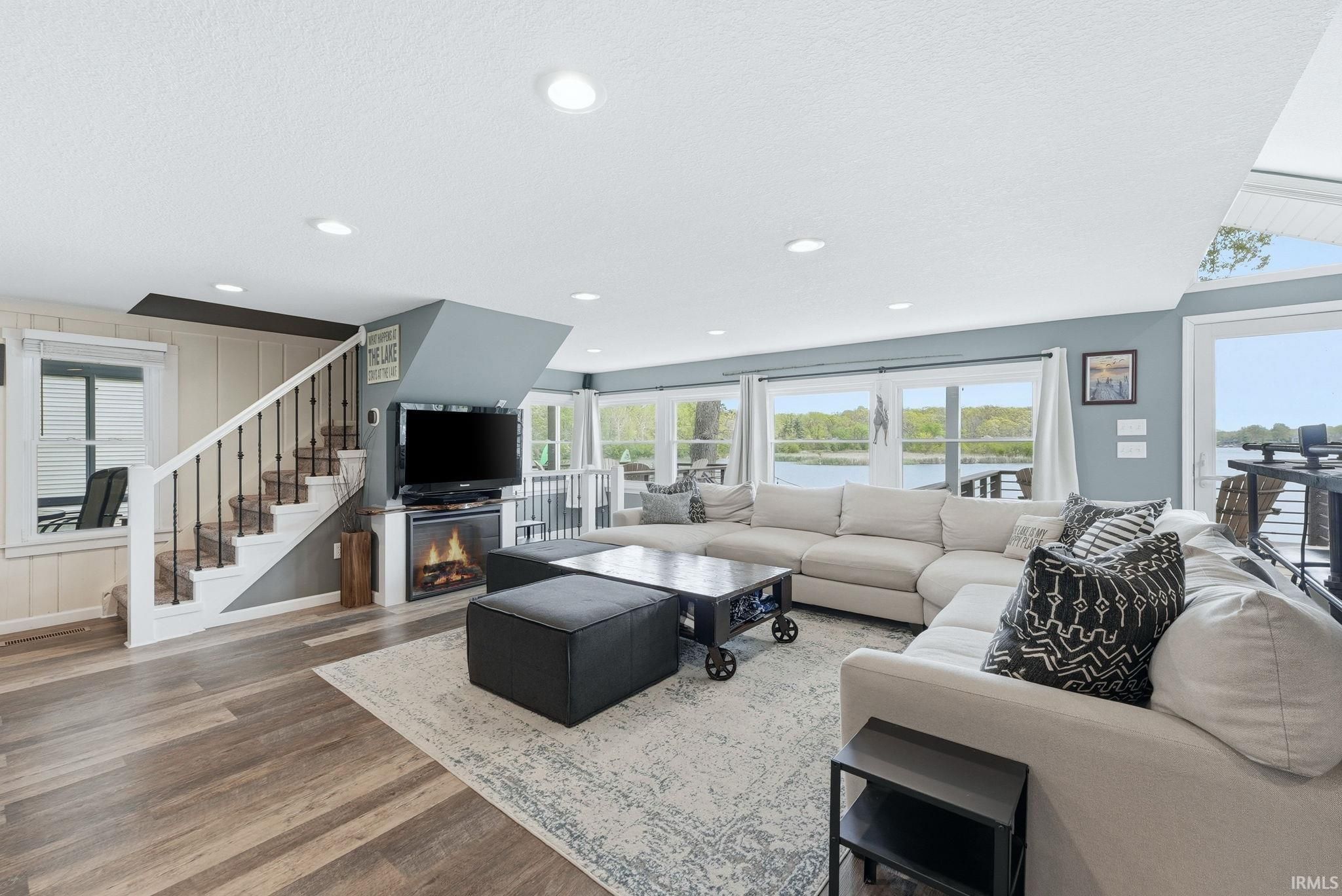 Image of 1025 Pleasant Point