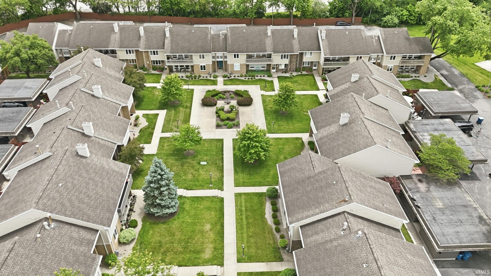 Image of 5675 S Wayne Avenue