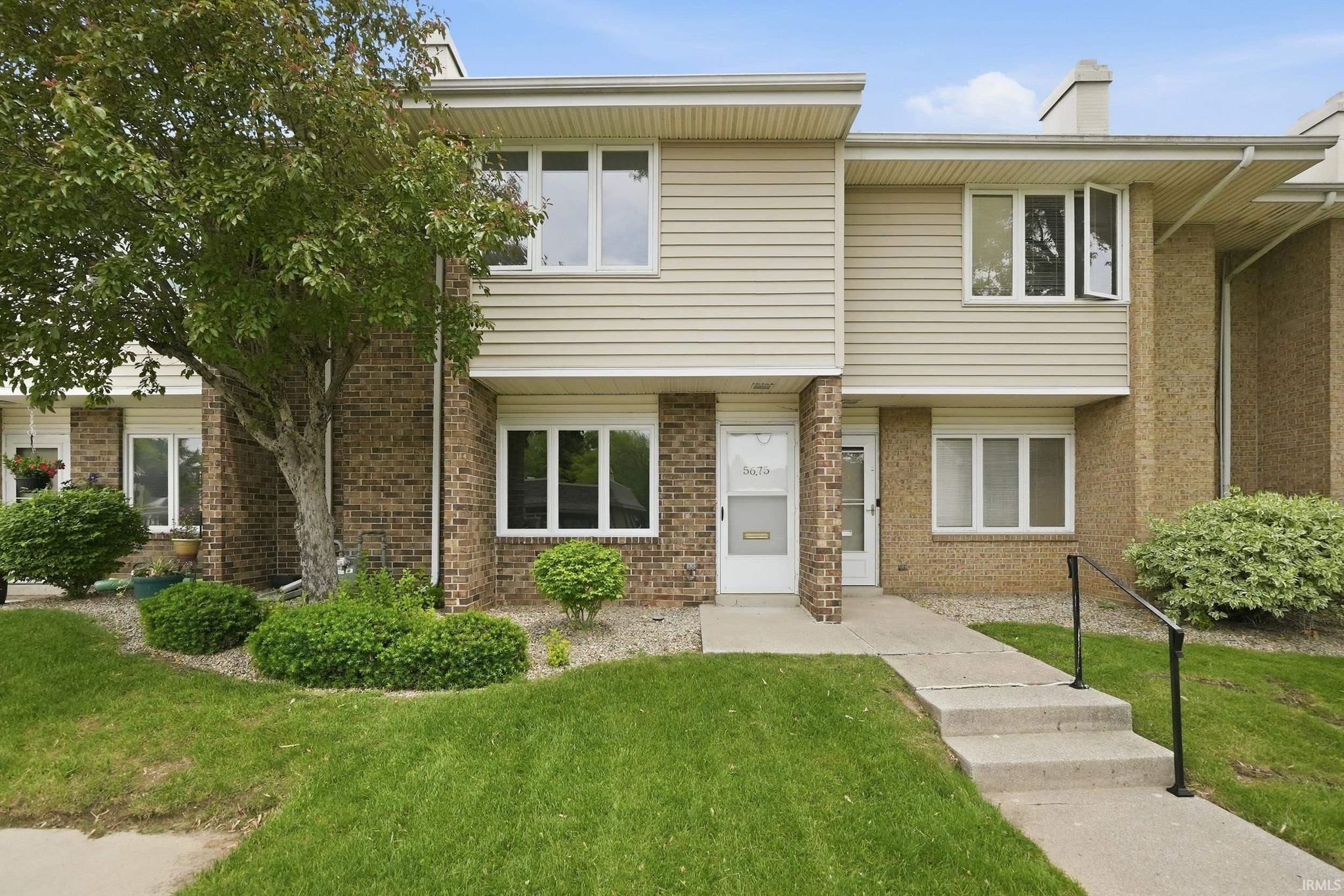 Image of 5675 S Wayne Avenue