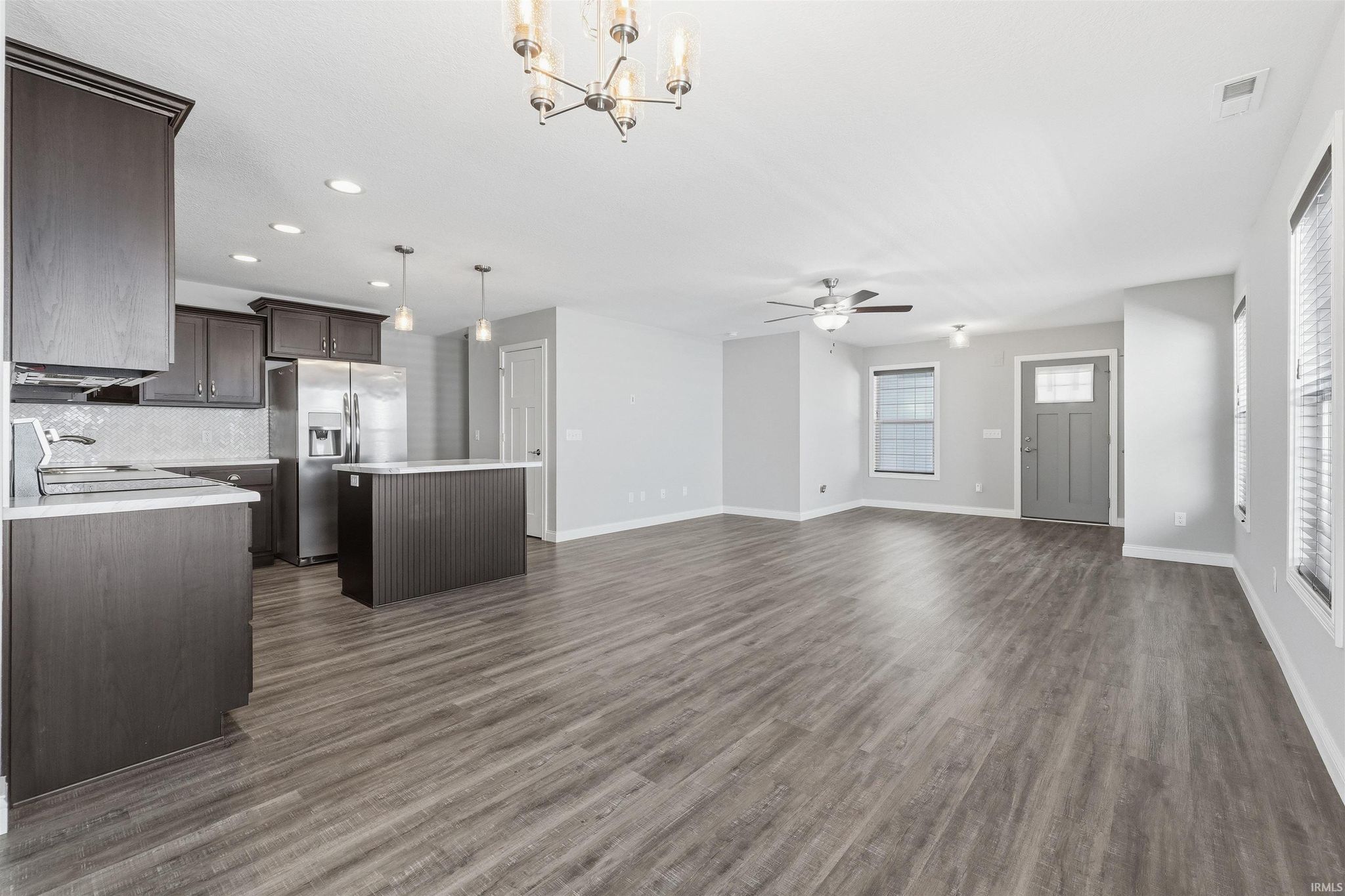 Image of 735 W Hamilton Road