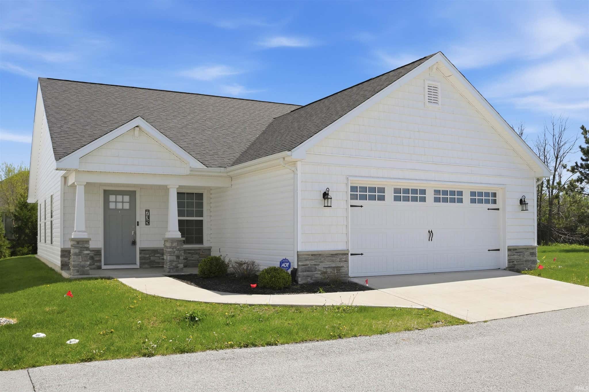 Image of 735 W Hamilton Road