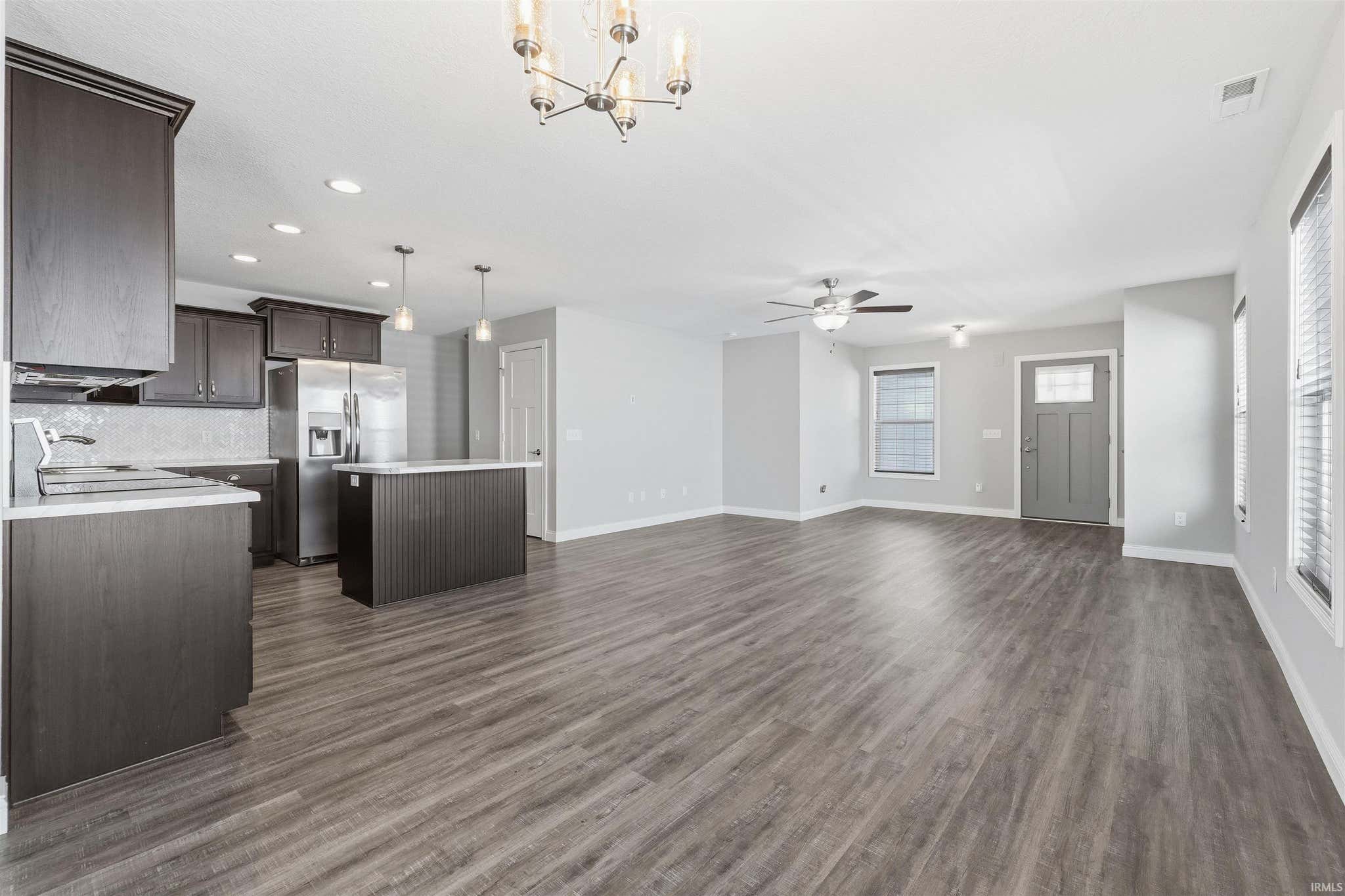 Image of 735 W Hamilton Road