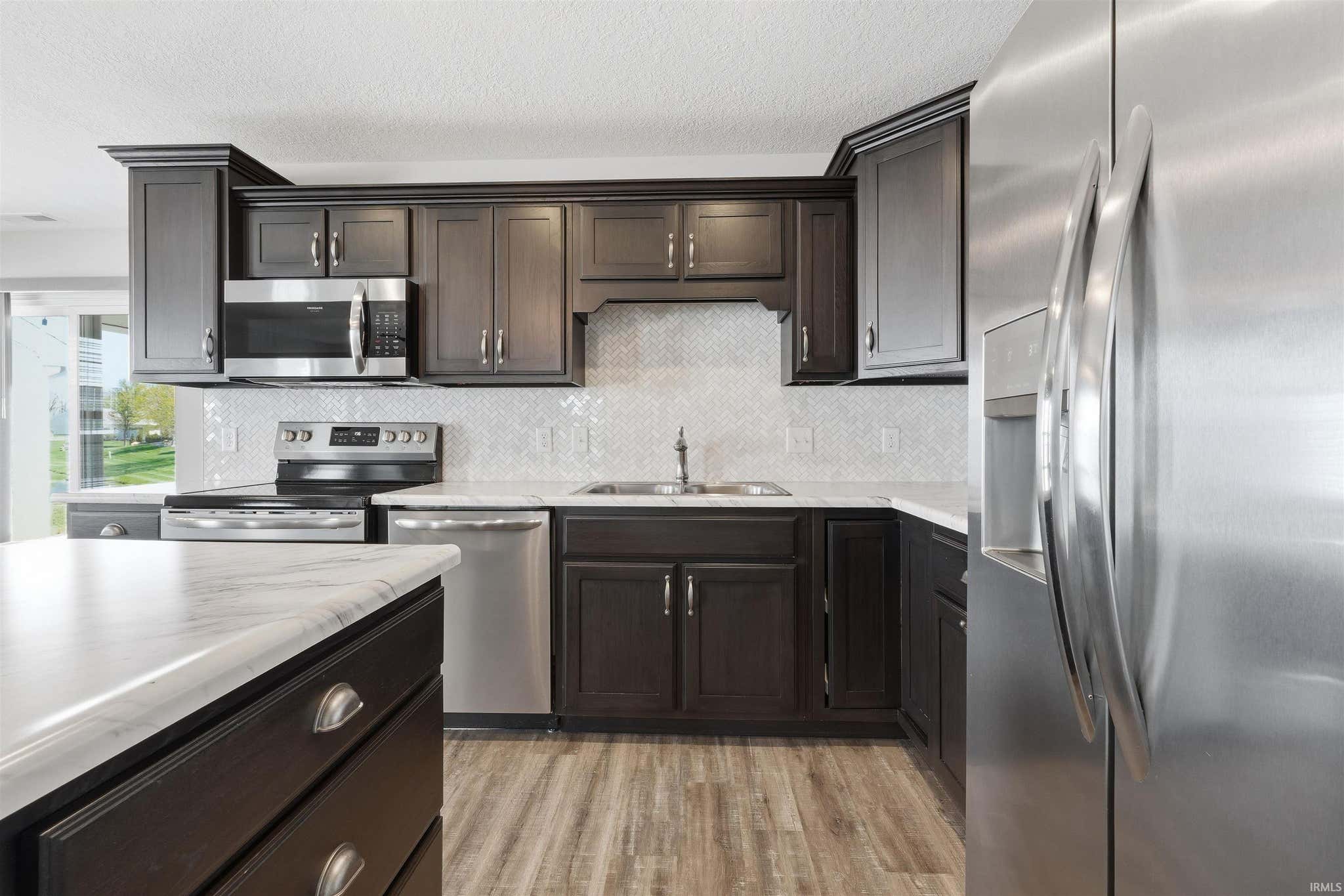 Image of 735 W Hamilton Road
