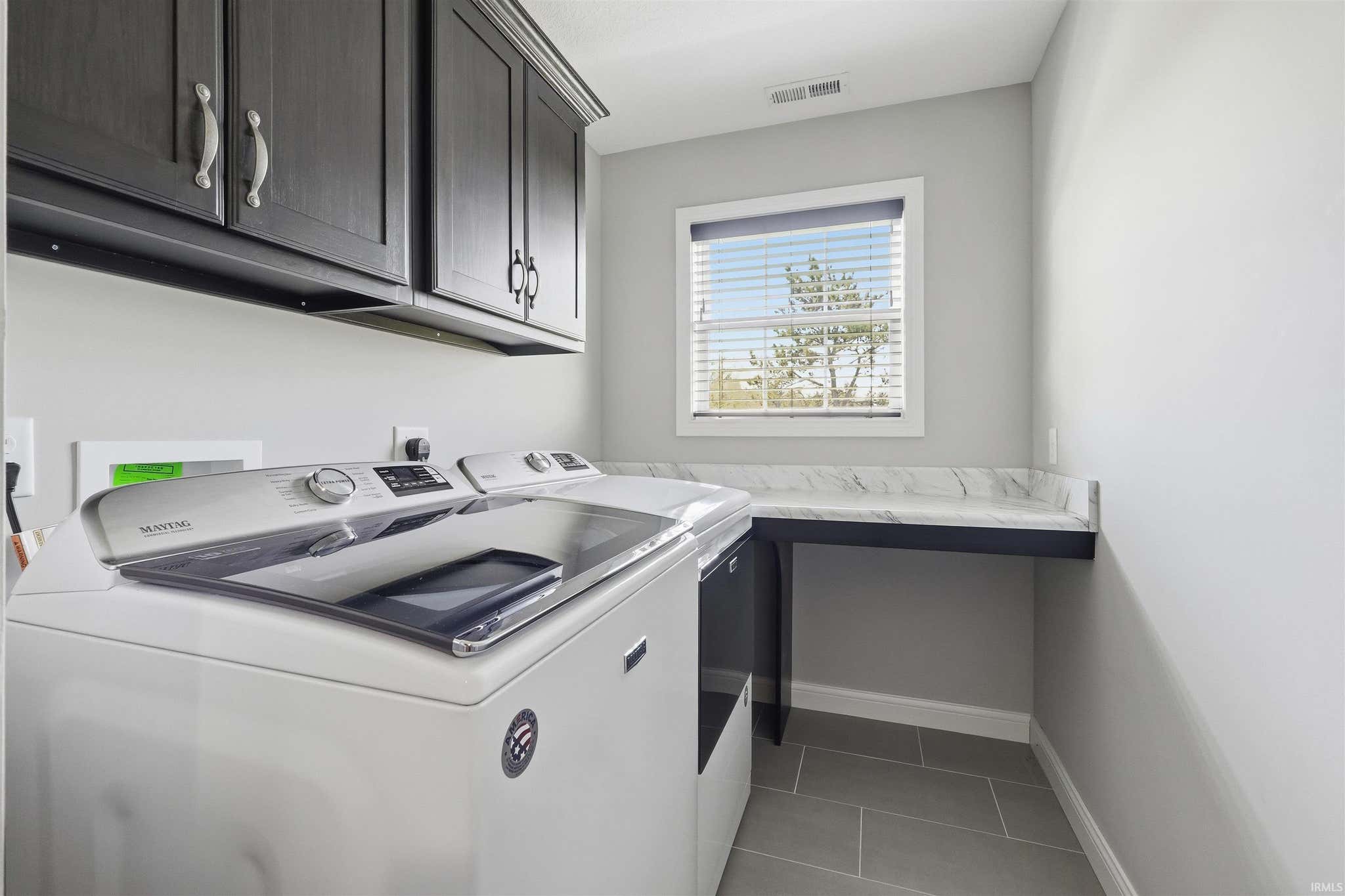 Image of 735 W Hamilton Road