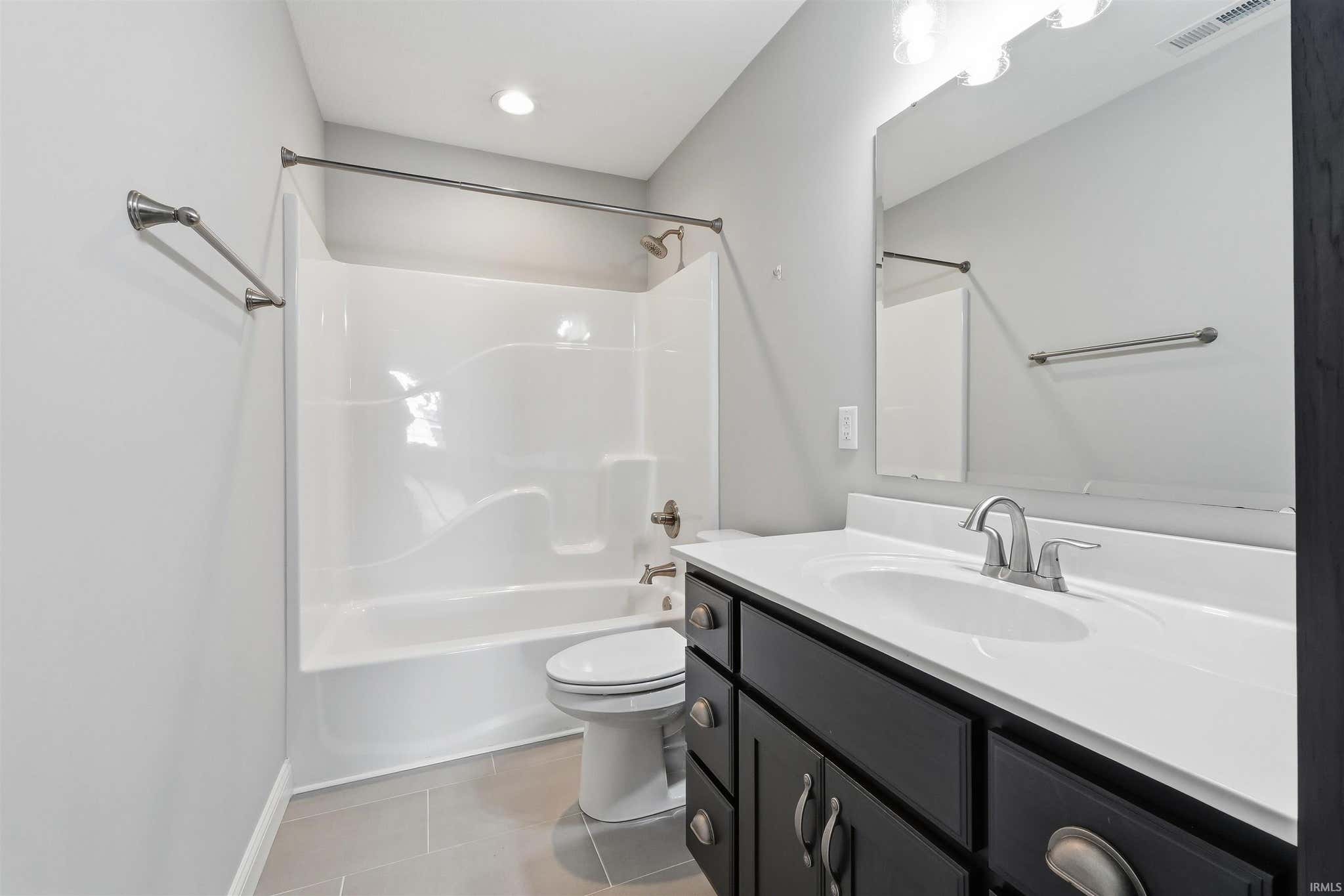 Image of 735 W Hamilton Road